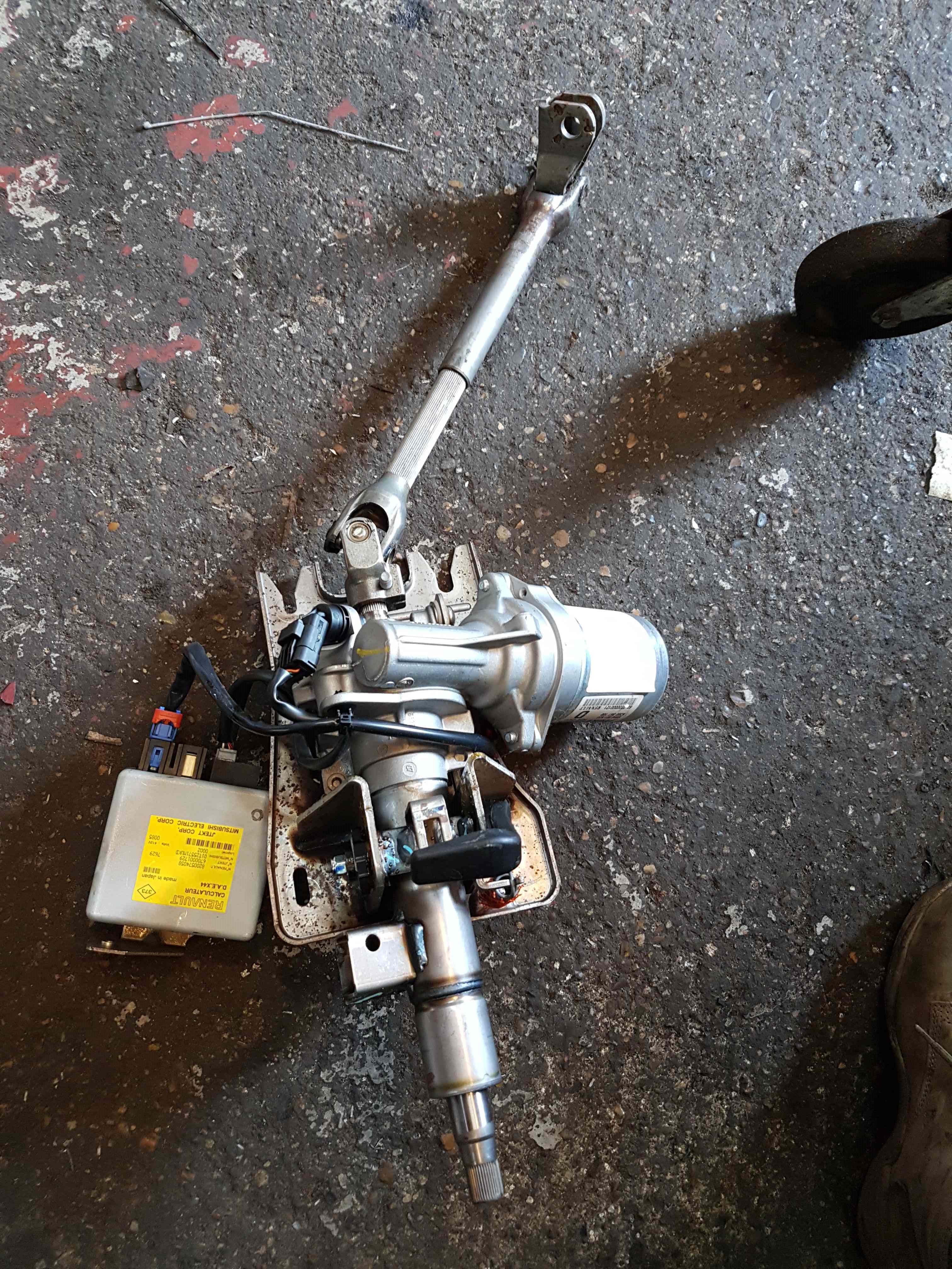 Thumb 11 Renault Twingo 2007-2012 Power Steering Column + Computer ECU 8200574058