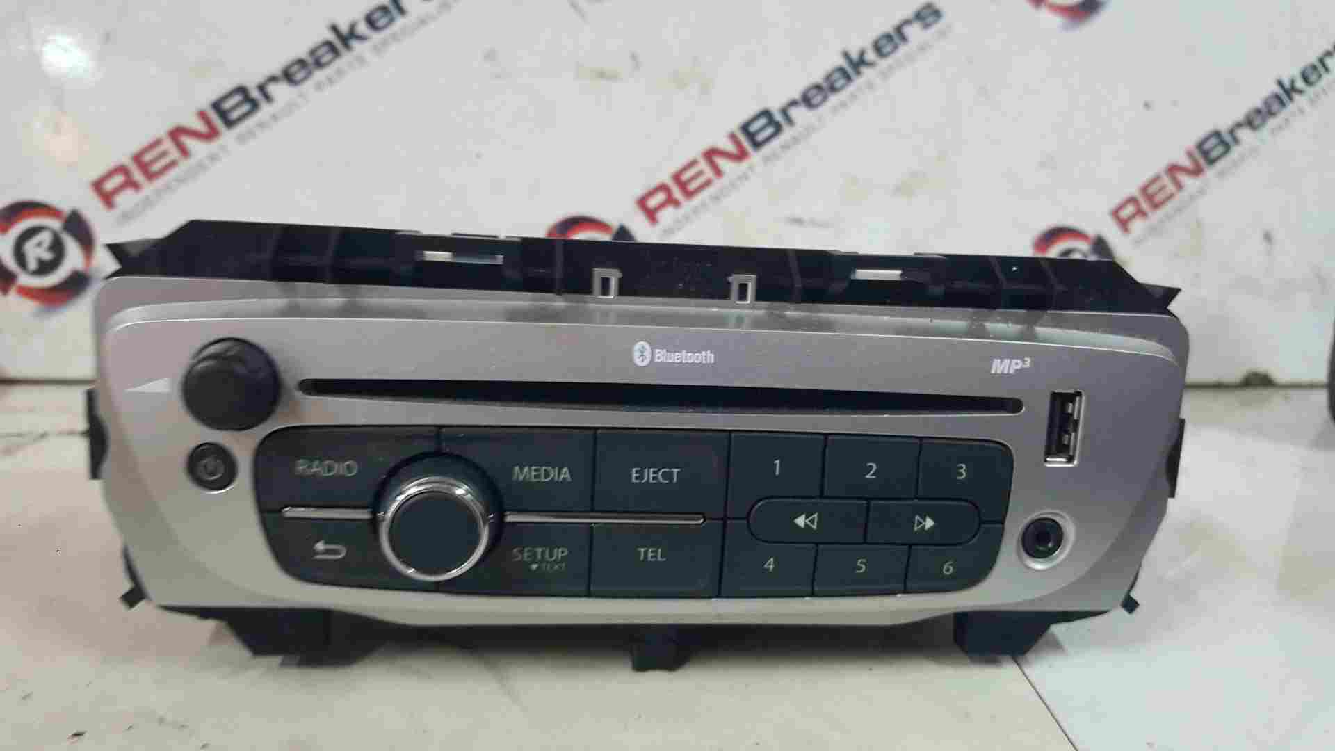 Renault Twingo 2011-2014 Radio Cd Player USB Aux Unit 281151607R Bluetooth