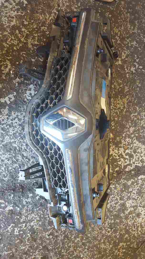Renault Twingo 2014-2017 1.0 SCE Front Grill Diamond Grille Complete 658940147R