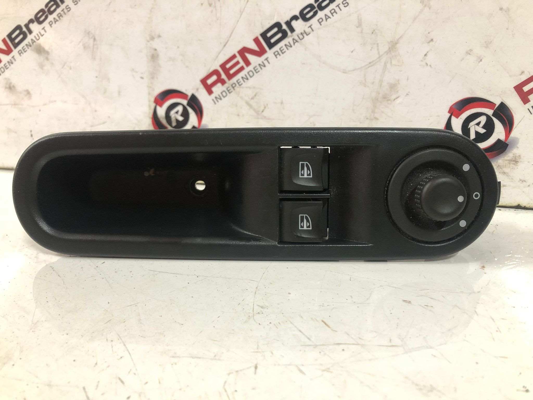 Renault Twingo 2014-2017 Drivers OSF Front Window Switch Panel + Mirror Switch