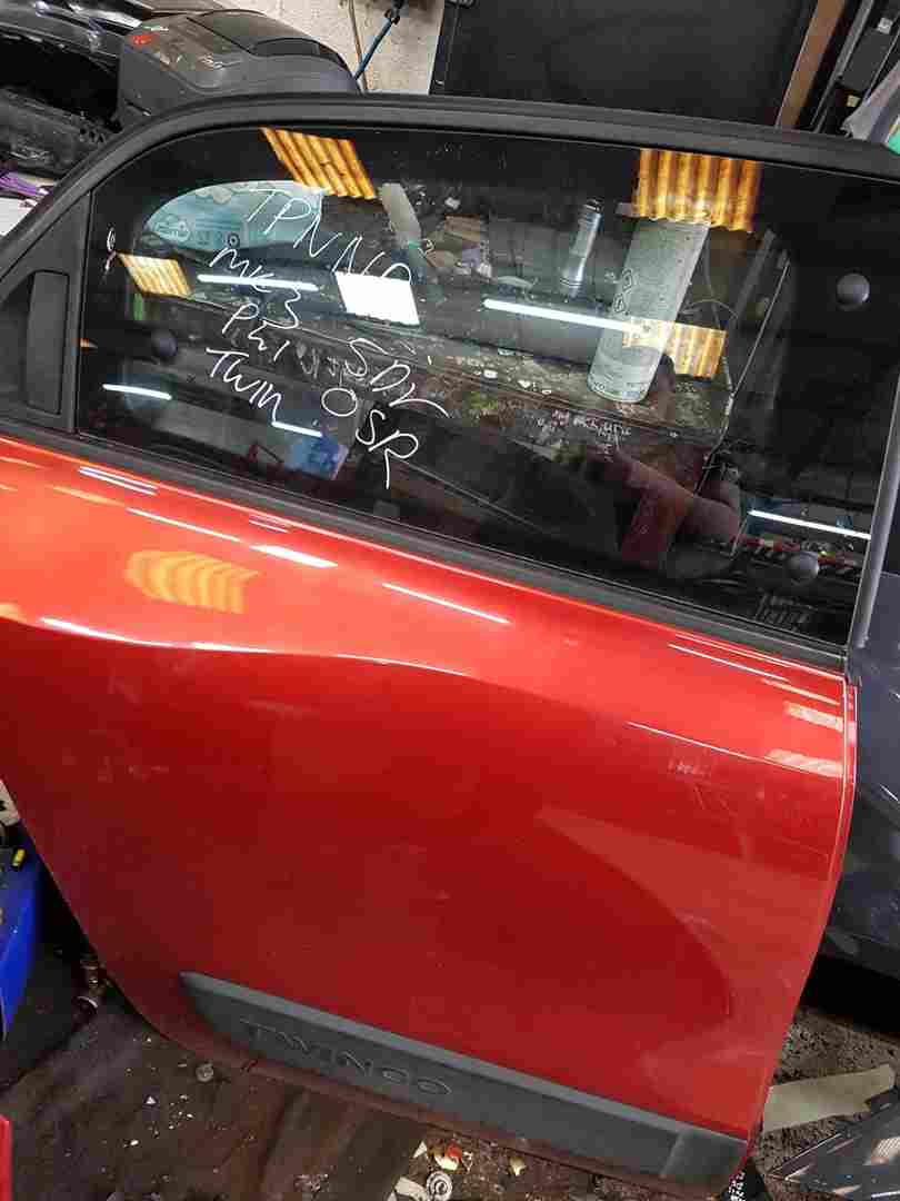 Thumb 2 Renault Twingo 2014-2017 Drivers OSR Rear Door RED Tennp