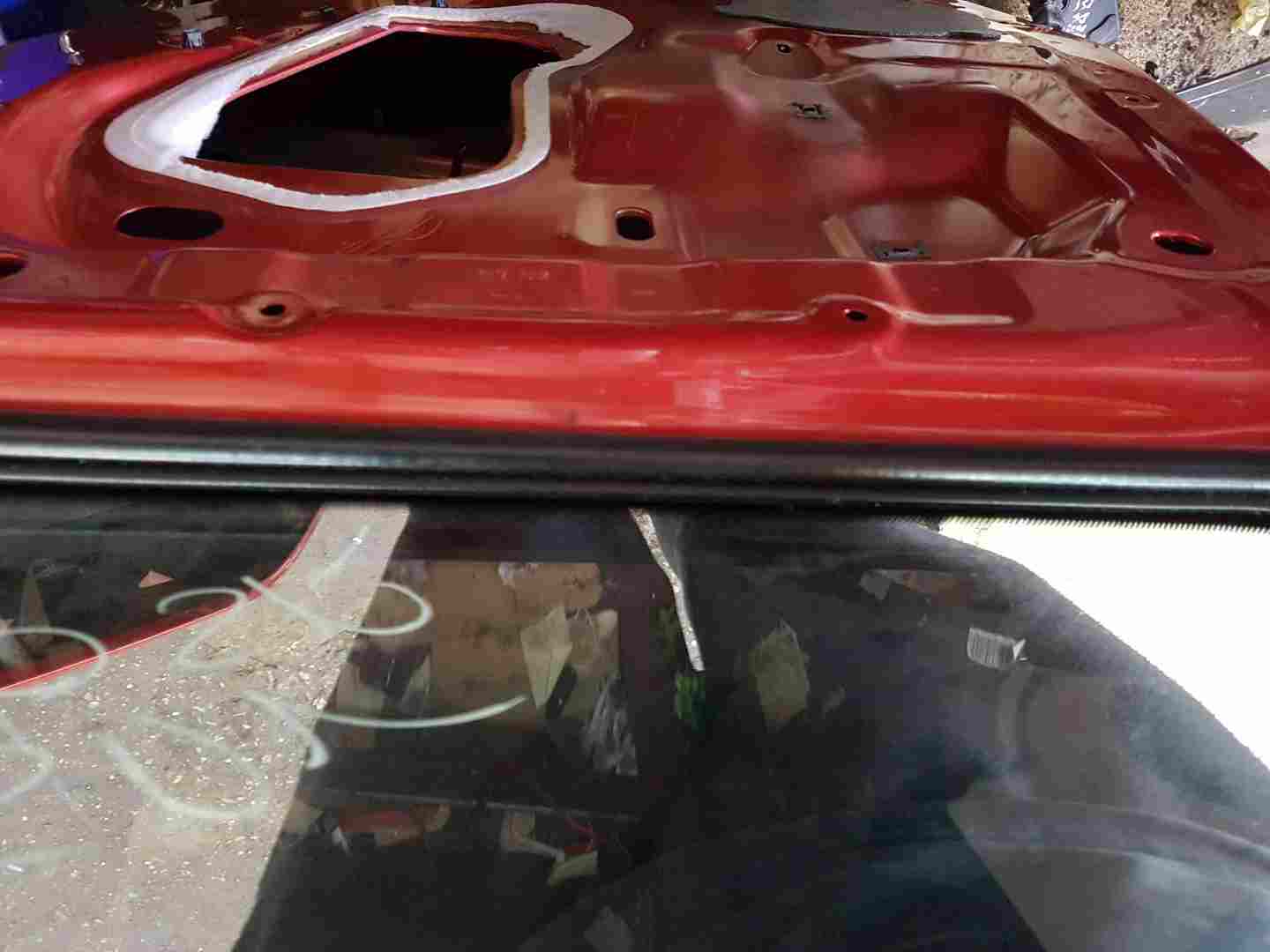 Thumb 3 Renault Twingo 2014-2017 Drivers OSR Rear Door RED Tennp