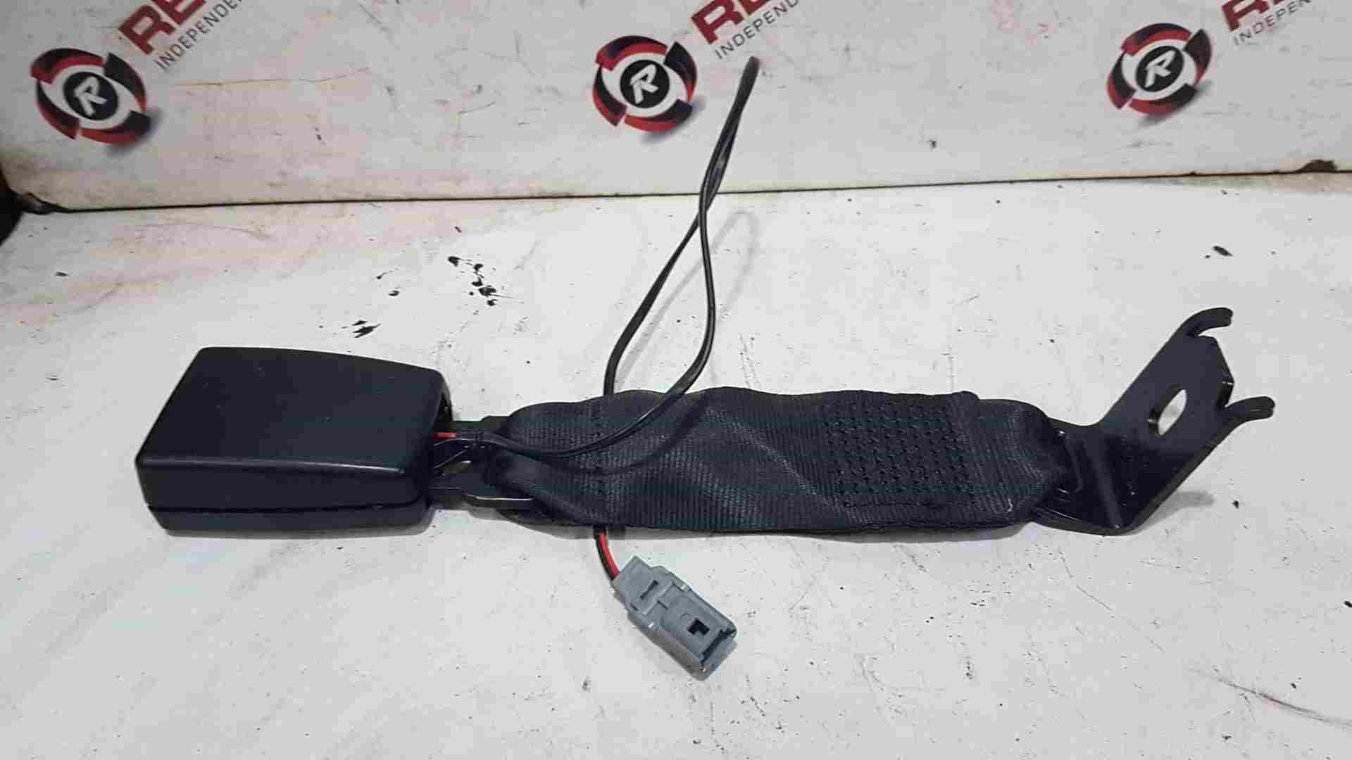 Renault Twingo 2014-2017 Drivers OSR Rear Seat Belt Buckle Clip Anchor