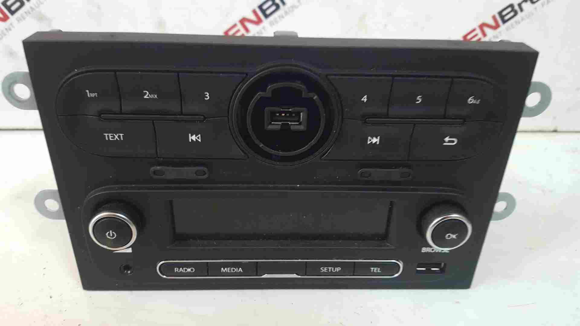 Thumb 3 Renault Twingo 2014-2017 Radio Cd Player USB Port With Code