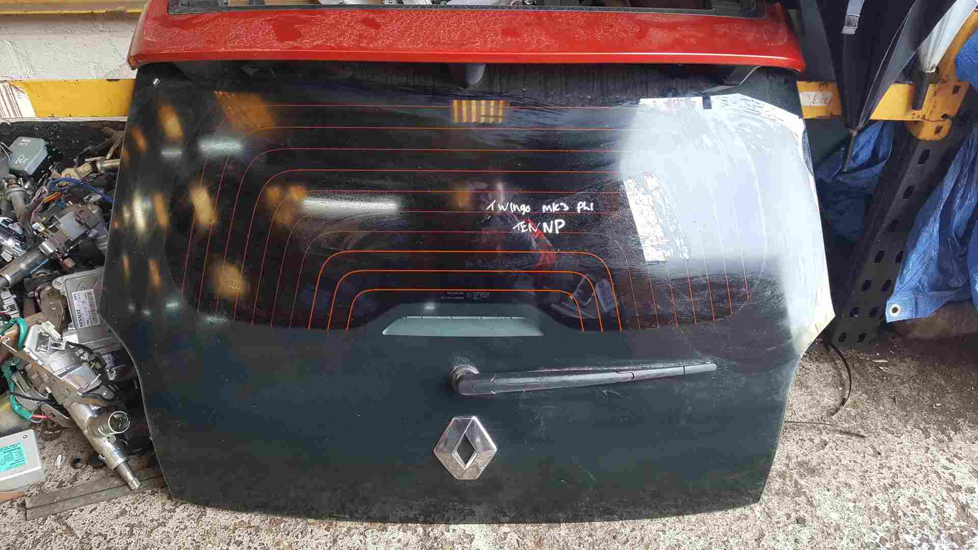 Thumb 4 Renault Twingo 2014-2017 Rear Tailgate Glass RED Spoiler Tennp