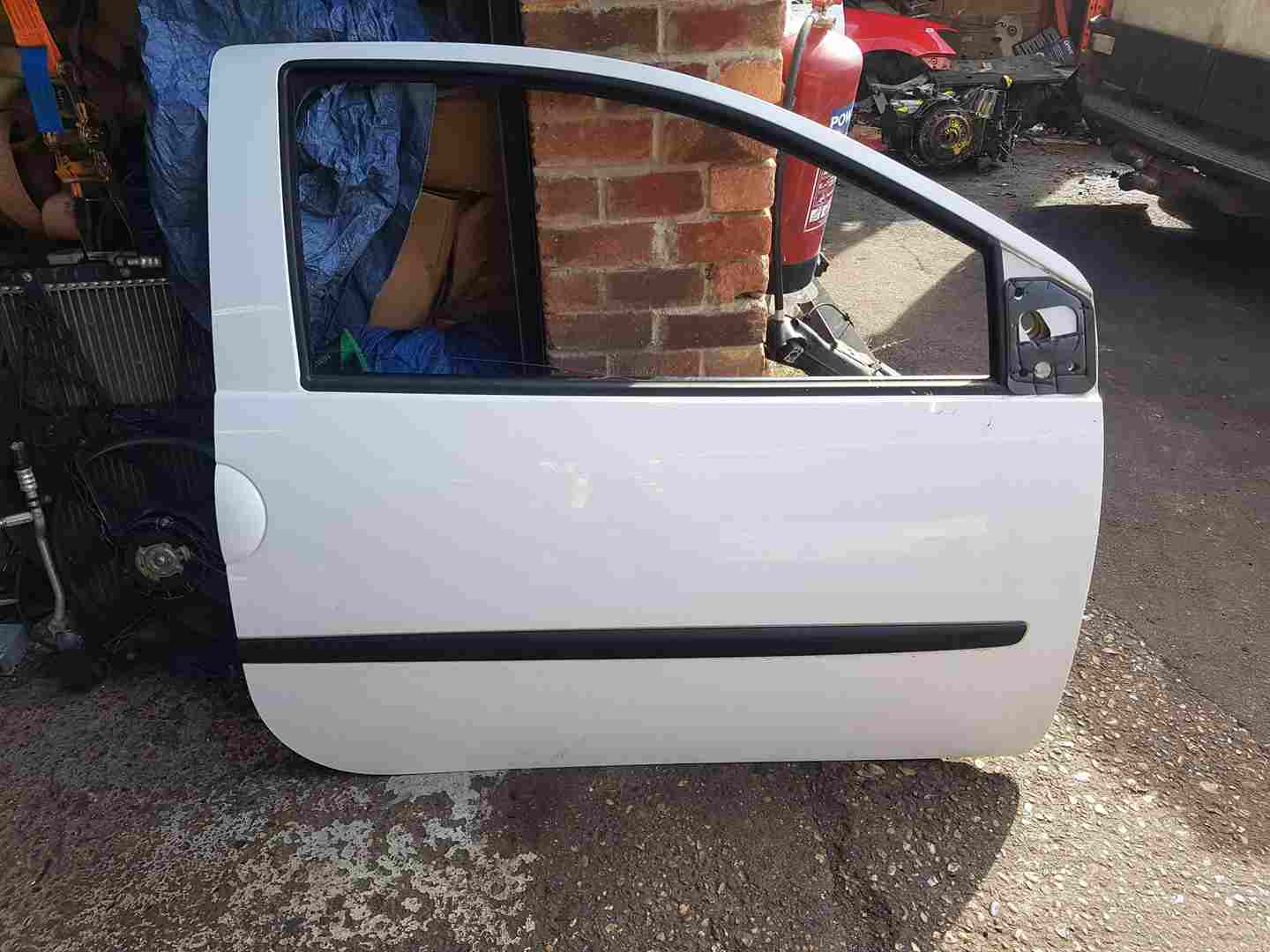 Renault Twingo MK2 2007-2011 Driver OSF Os Door Ov369 3dr
