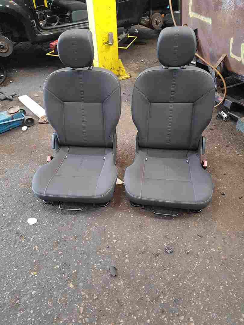 Thumb 7 Renault Twingo MK2 2007-2011 Interior Chairs Seats Rear 3 Door REAR