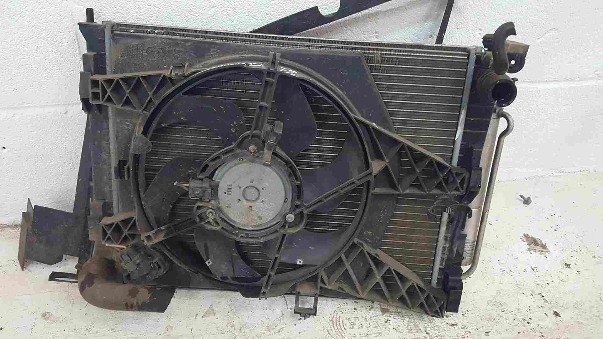Thumb 7 Renault Twingo MK2 2011-2014 1.2 16V Radiator RAD Pack Cooling FAN 921006980R