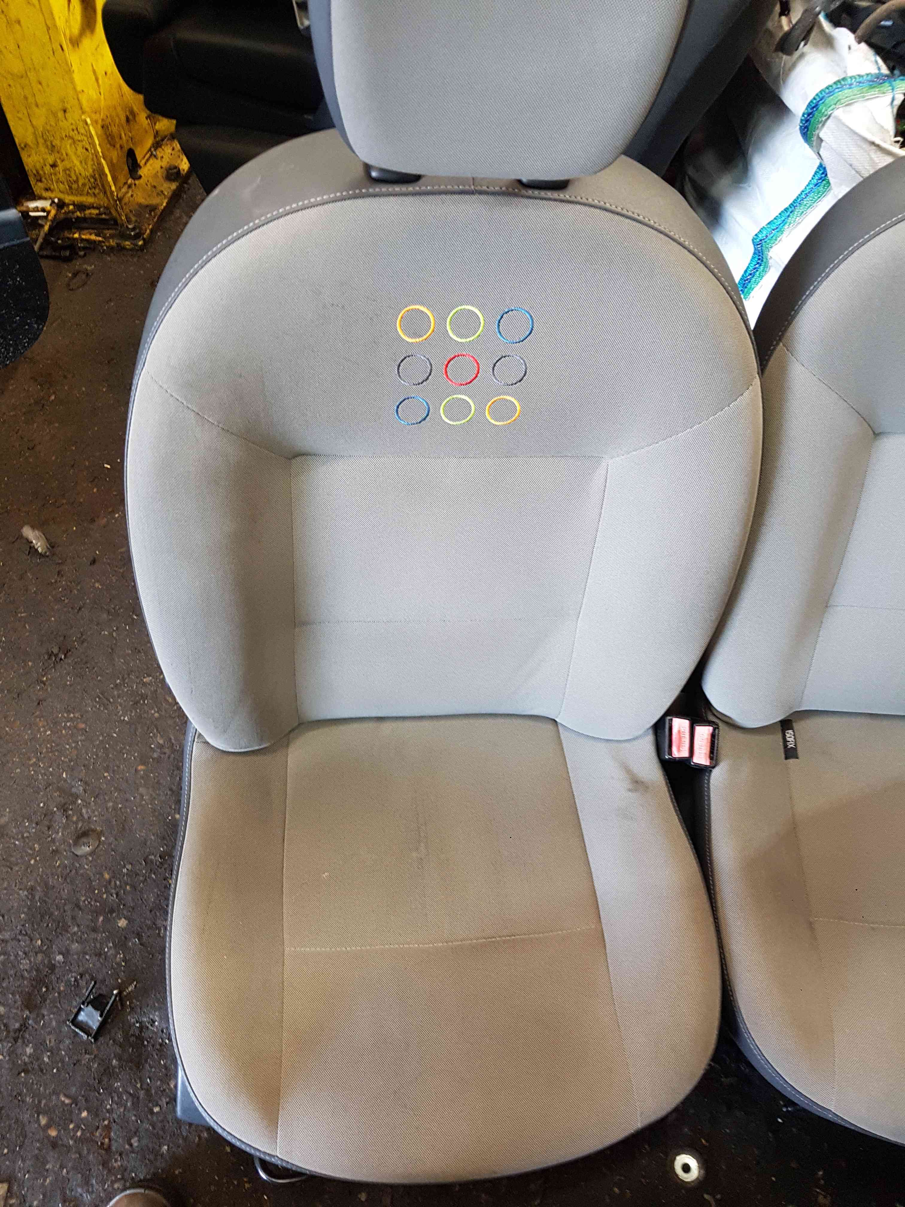 Thumb 4 Renault Twingo MK2 2011-2014 Interior SET Chairs Seats Rear 3 Door