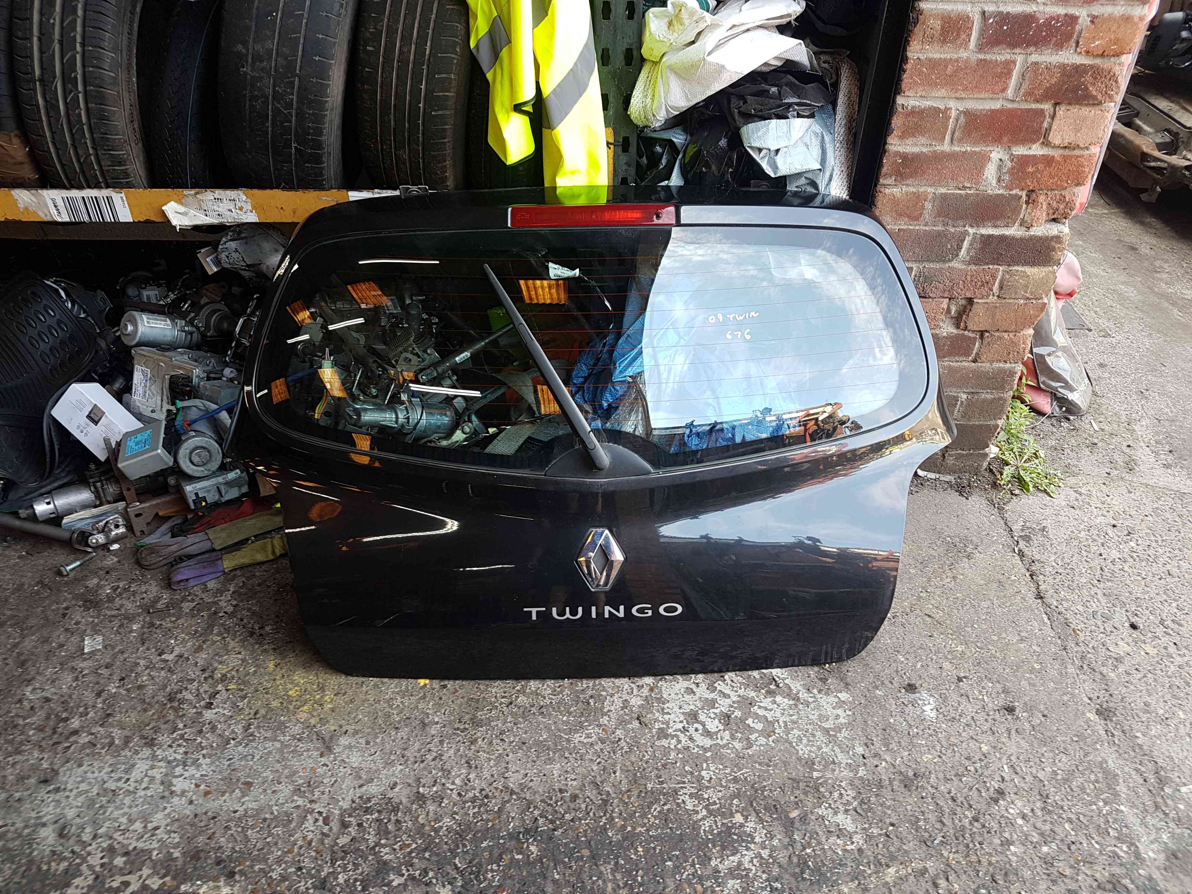 Thumb 12 Renault Twingo MK2 2011-2014 Rear Tailgate Boot Black 676