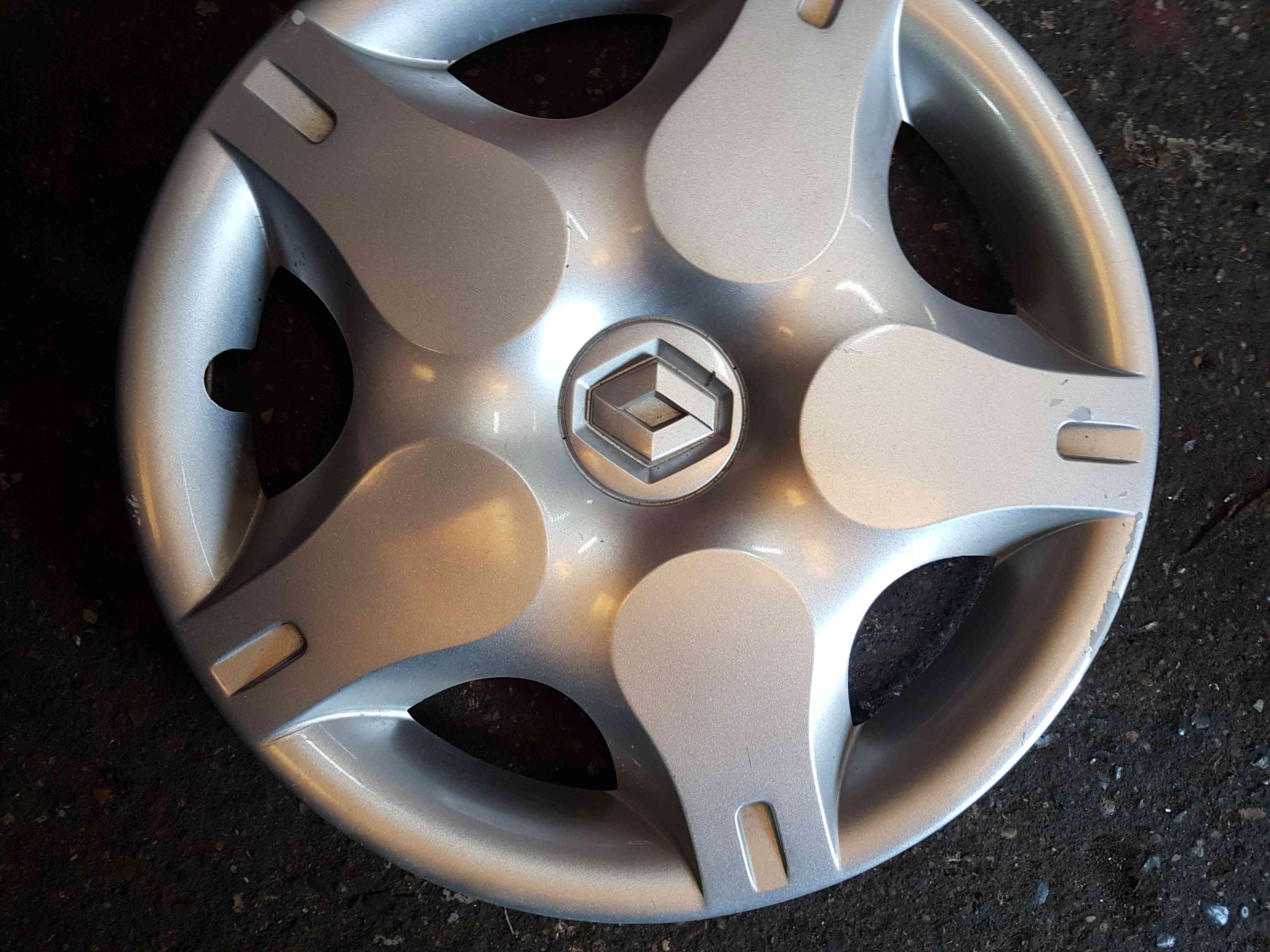 Thumb 6 Renault Twingo MK2 2011-2014 Steel Wheel HUB Cap Trim Cover 8200463064