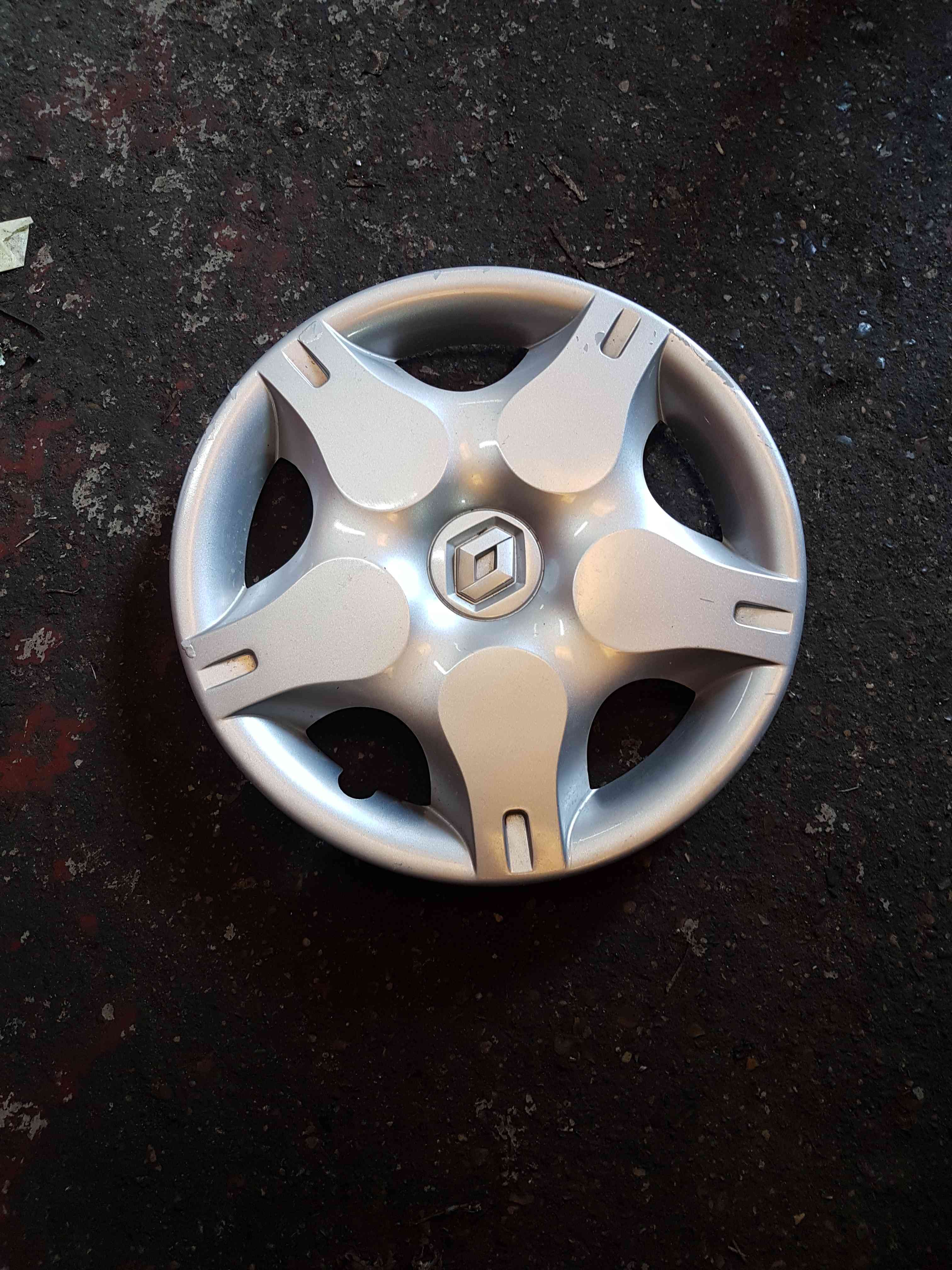 Thumb 10 Renault Twingo MK2 2011-2014 Steel Wheel HUB Cap Trim Cover 8200463064