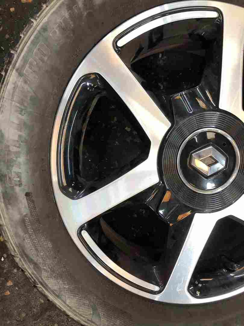 Thumb 2 Renault Twingo MK3 2014-2017 Alloy Wheel 15 Inch 403000684R 165 65 15 5mm 4/5
