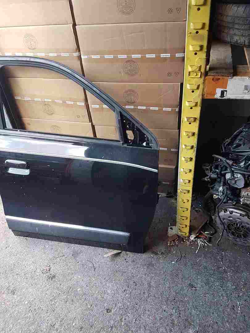 Thumb 3 Renault Twingo MK3 2014-2017 Drivers OSF Front Door Black Tegne 5Dr