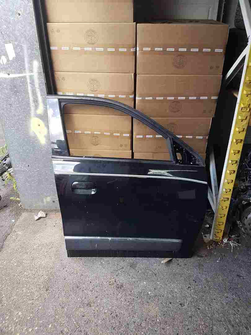 Renault Twingo MK3 2014-2017 Drivers OSF Front Door Black Tegne 5Dr