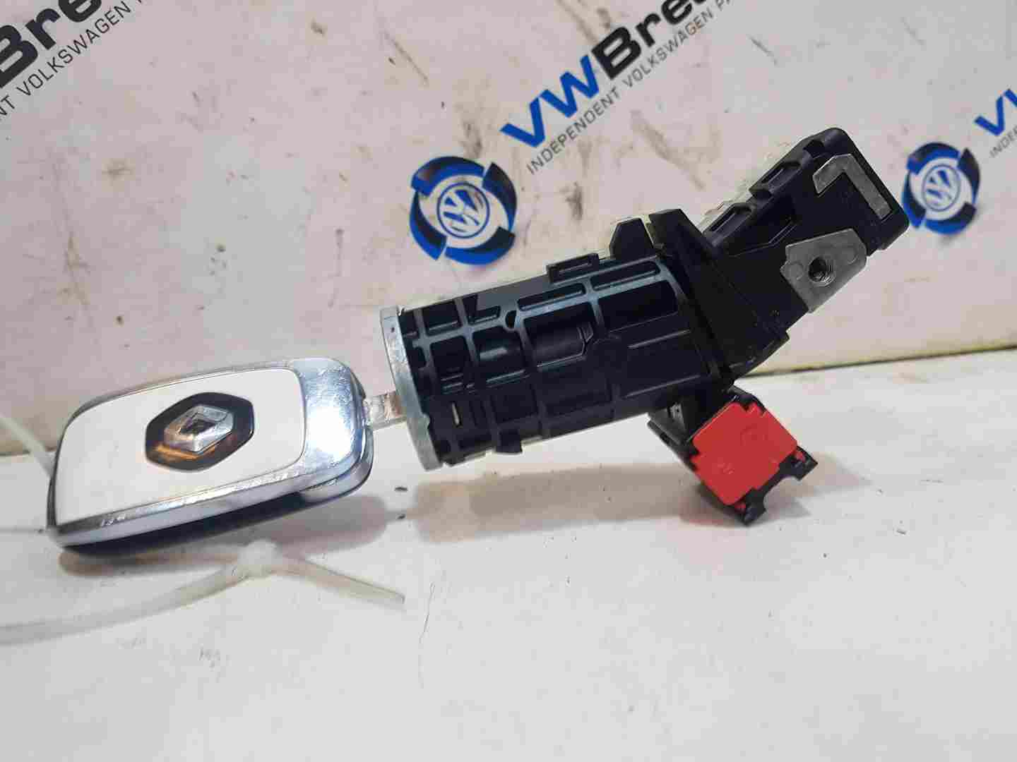 Thumb 3 Renault Twingo MK3 2014-2017 Ignition Barrel + KEY 487009186R