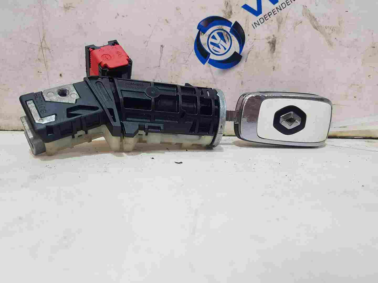 Thumb 4 Renault Twingo MK3 2014-2017 Ignition Barrel + KEY 487009186R