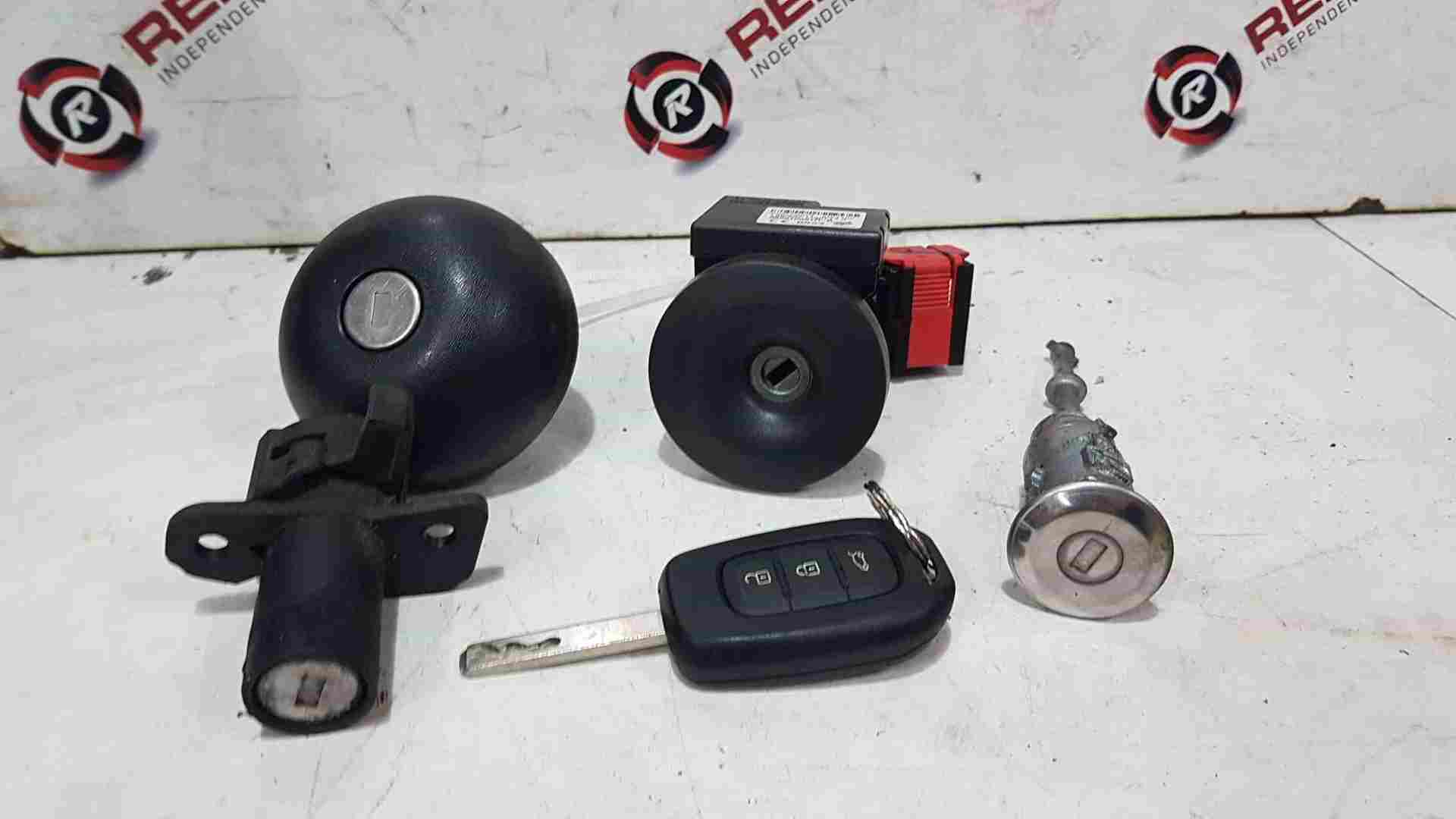 Thumb 2 Renault Twingo MK3 2014-2017 Ignition Door Bonnet Barrel KEY Fuel CAP Lock SET