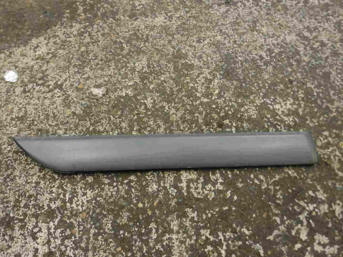 Renault Vel Satis 2002-2005 Drivers OSR Rear Bump Door Trim Moulding