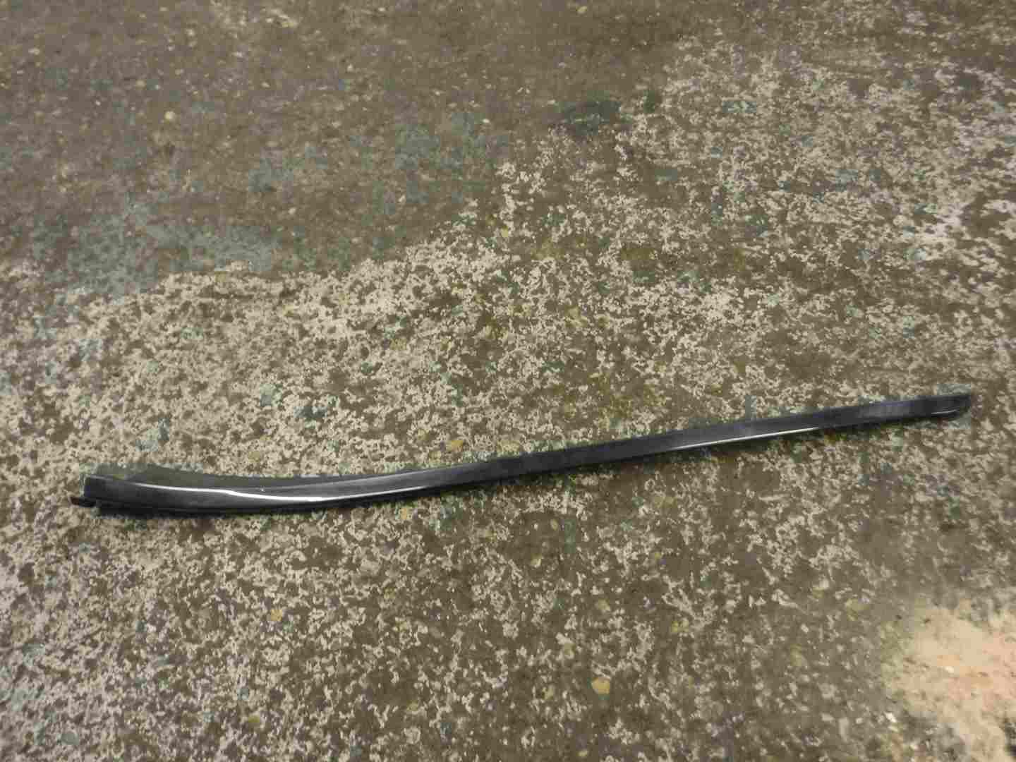 Renault Vel Satis 2002-2005 Passenger NSF Front Windscreen Trim Moulding