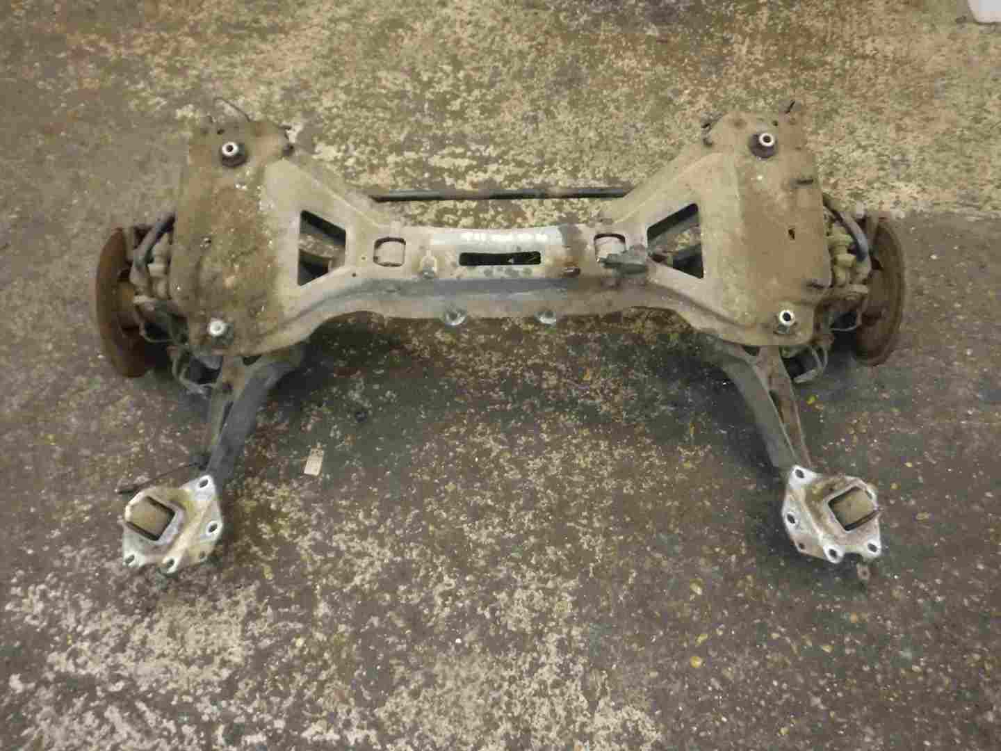 Renault Vel Satis 2002-2005 Rear Axle Subframe Complete