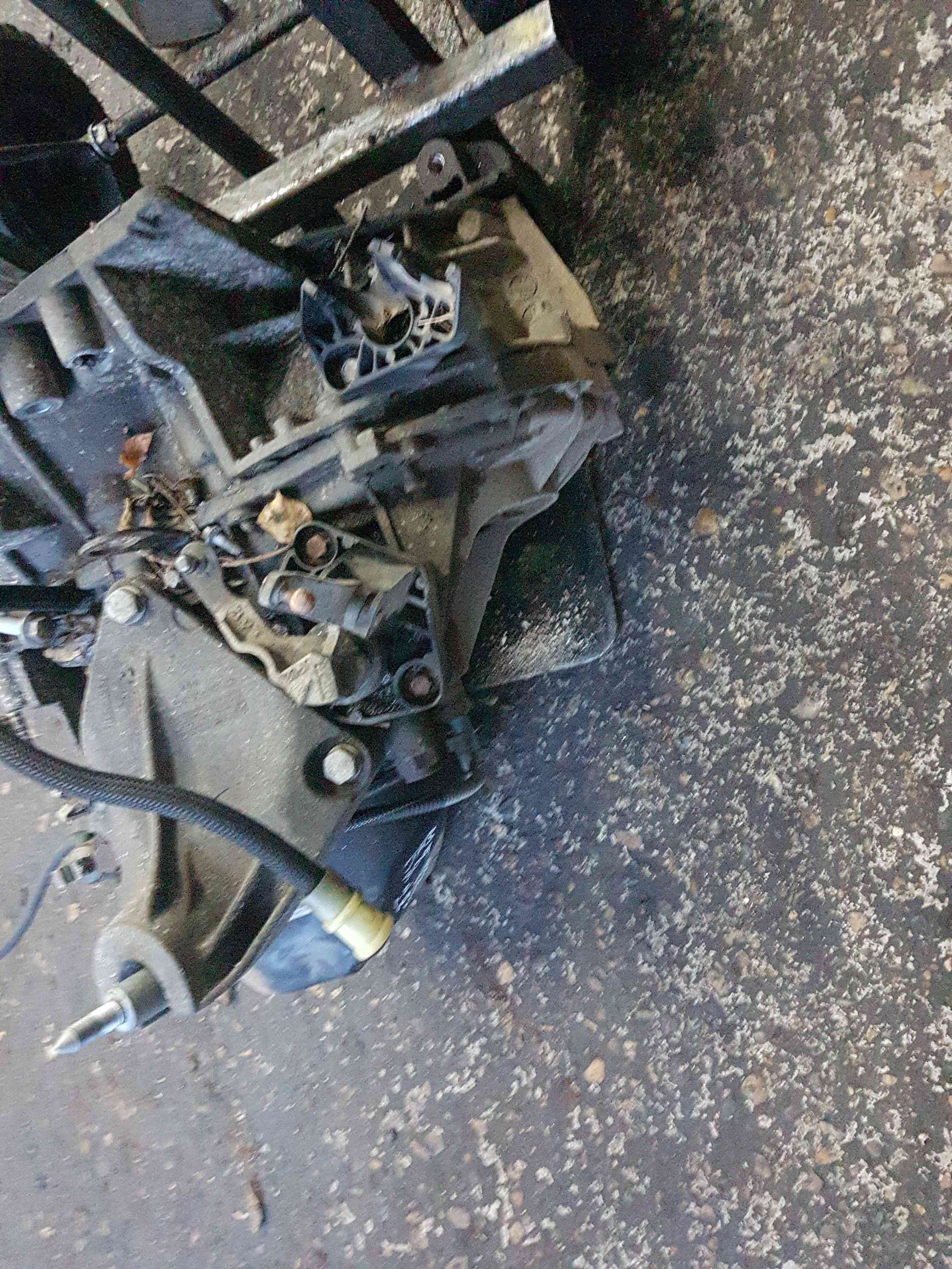 Thumb 5 Renault Wind  2010-2013 1.2  TCE 16V Gearbox JH3 309 JH3309