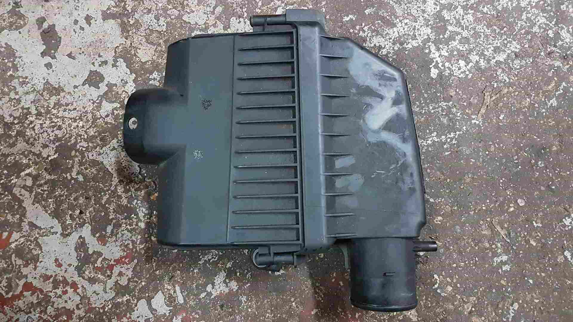 Thumb 4 Renault Wind 2010-2013 1.2 AIR Box Filter Housing 8200971507