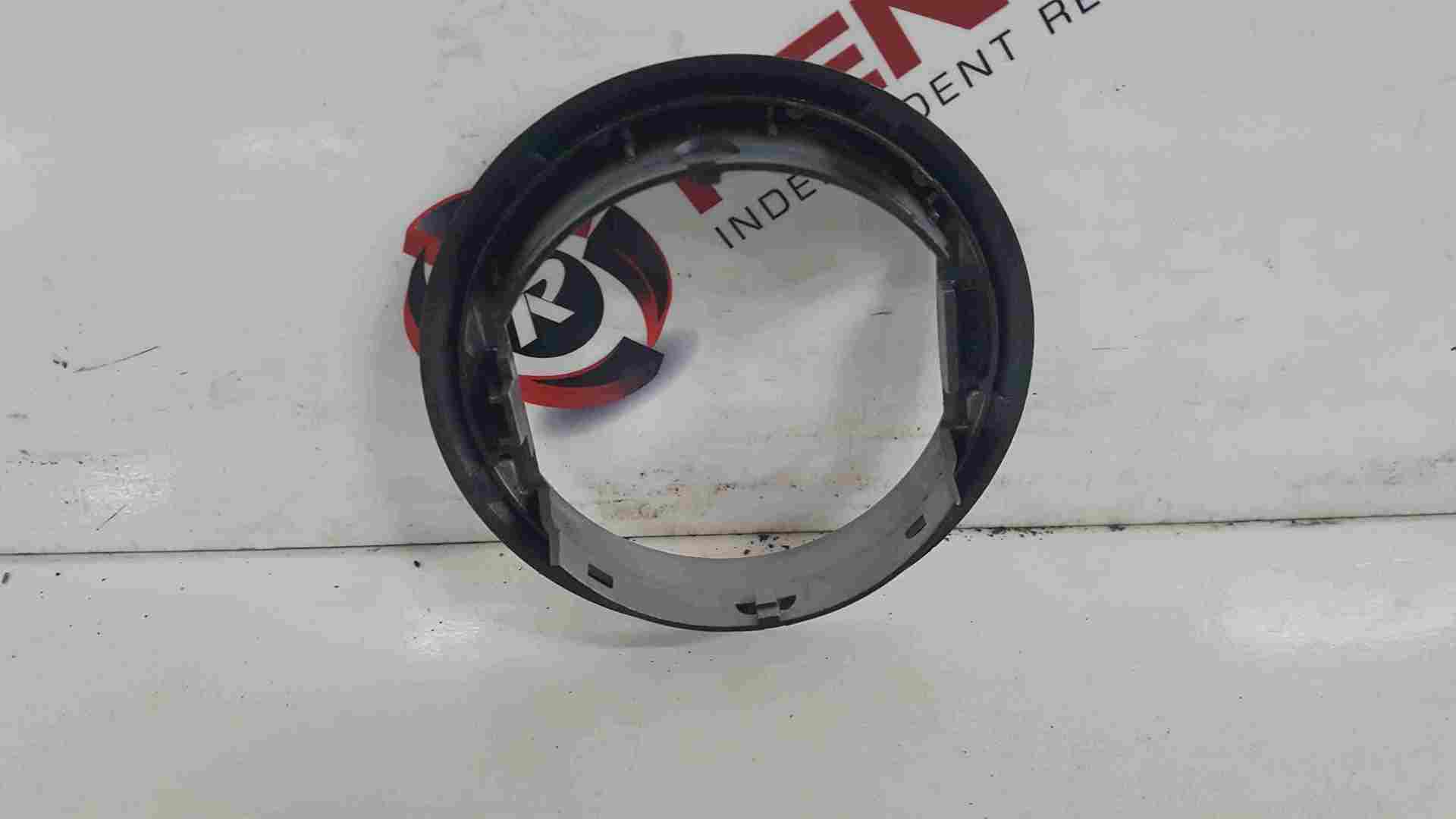 Thumb 2 Renault Wind 2010-2013 Button Surround Trim Silver