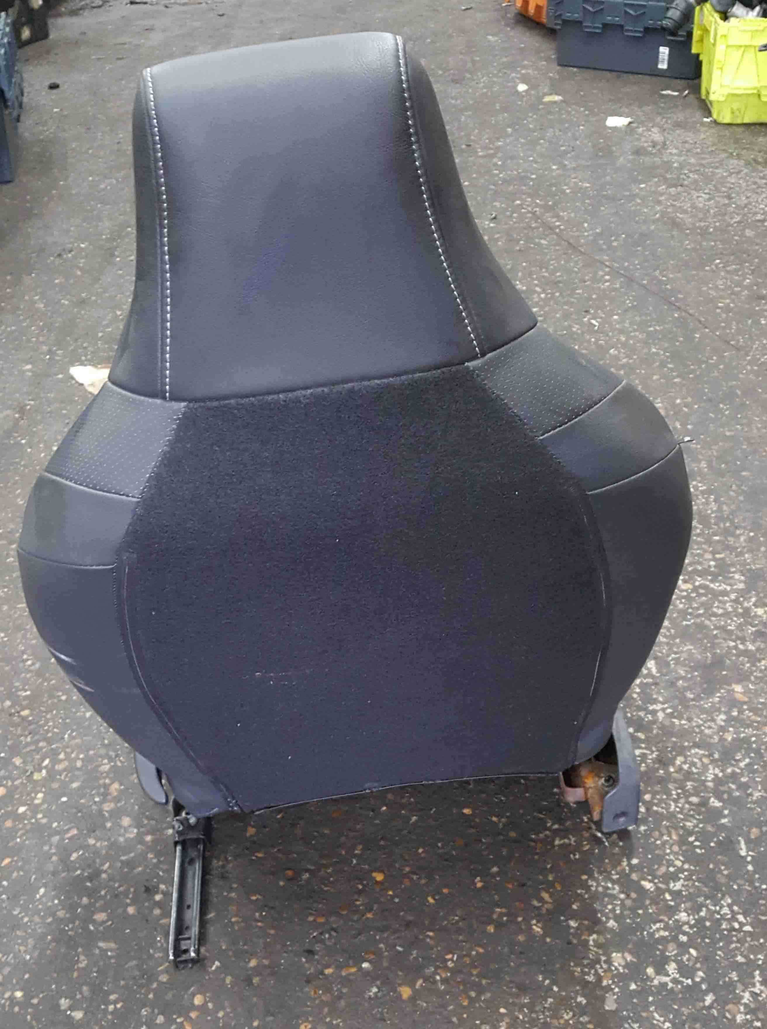 Renault Wind 2010-2013 Drivers OSF Front Seat Chair Leather