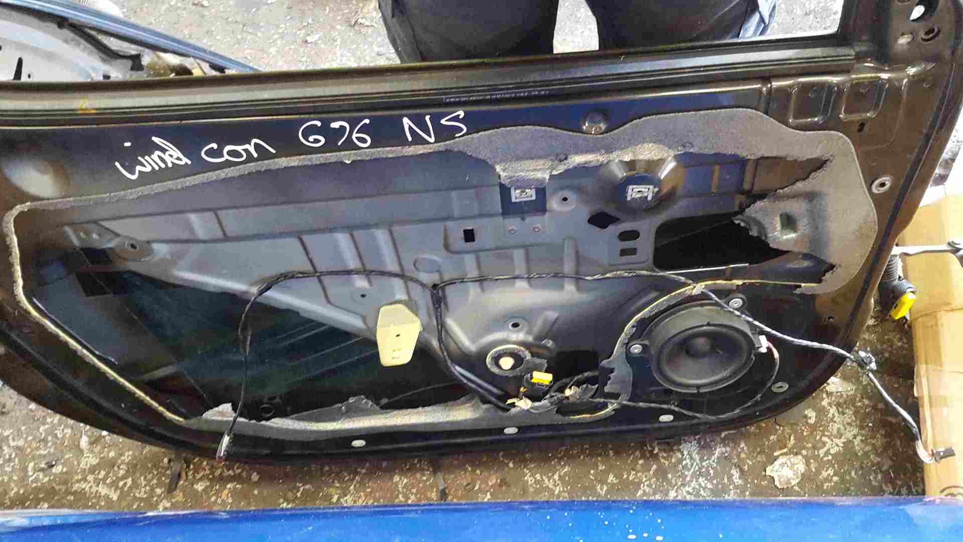 Thumb 2 Renault Wind 2010-2013 Passenger NSF Front Door Black 676