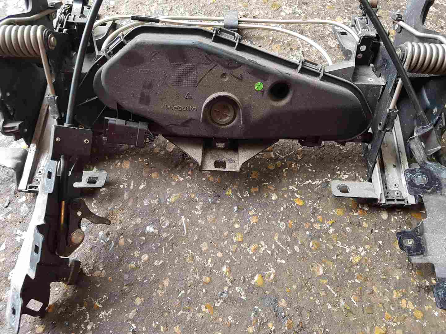 Thumb 2 Renault Wind 2010-2013 TOP Hinge Roof Mechanism 970900002R