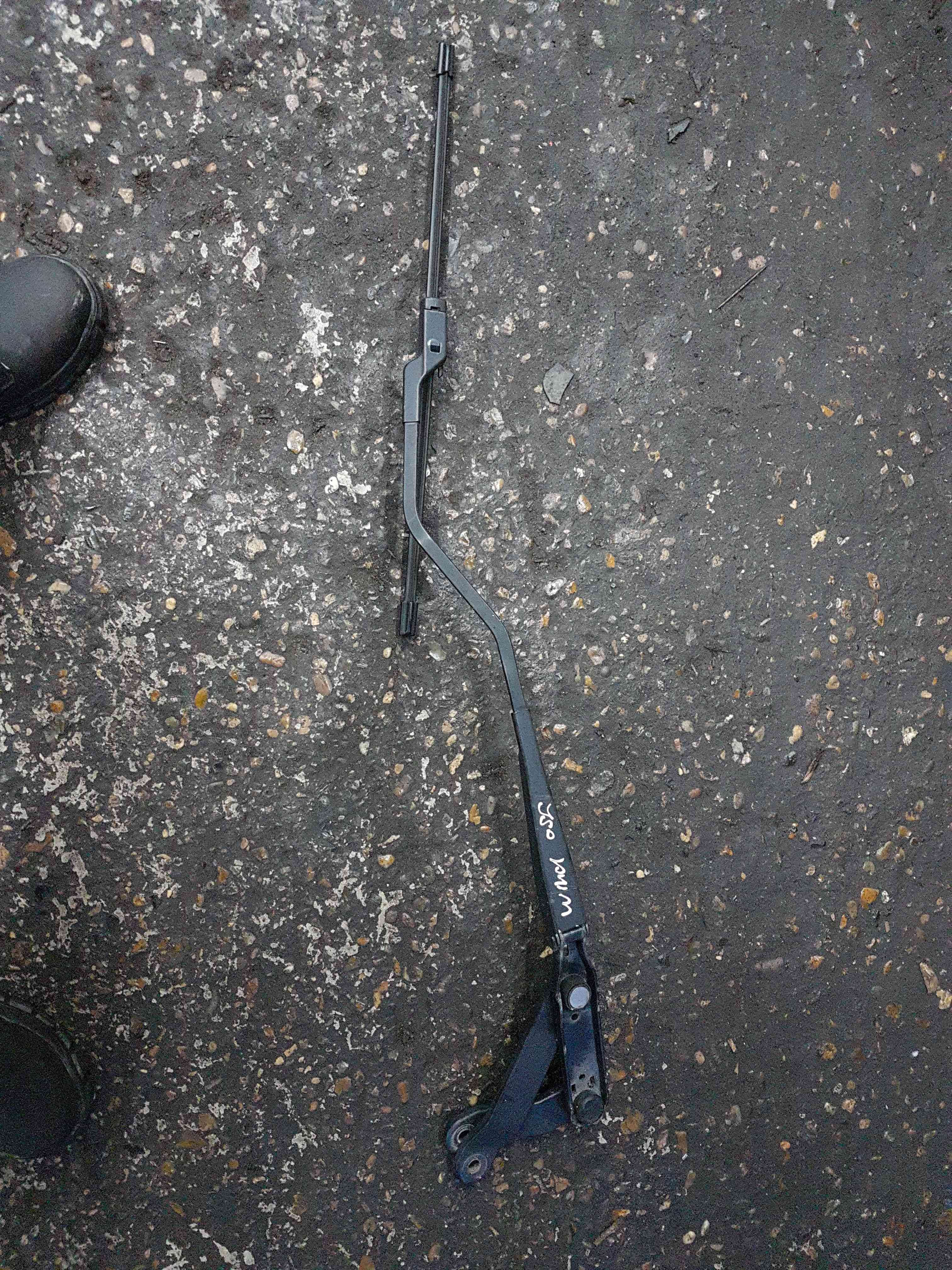 Thumb 2 Renault Wind MK1 2010-2013 Drivers OSF Front Windscreen Wiper ARM  288806154R