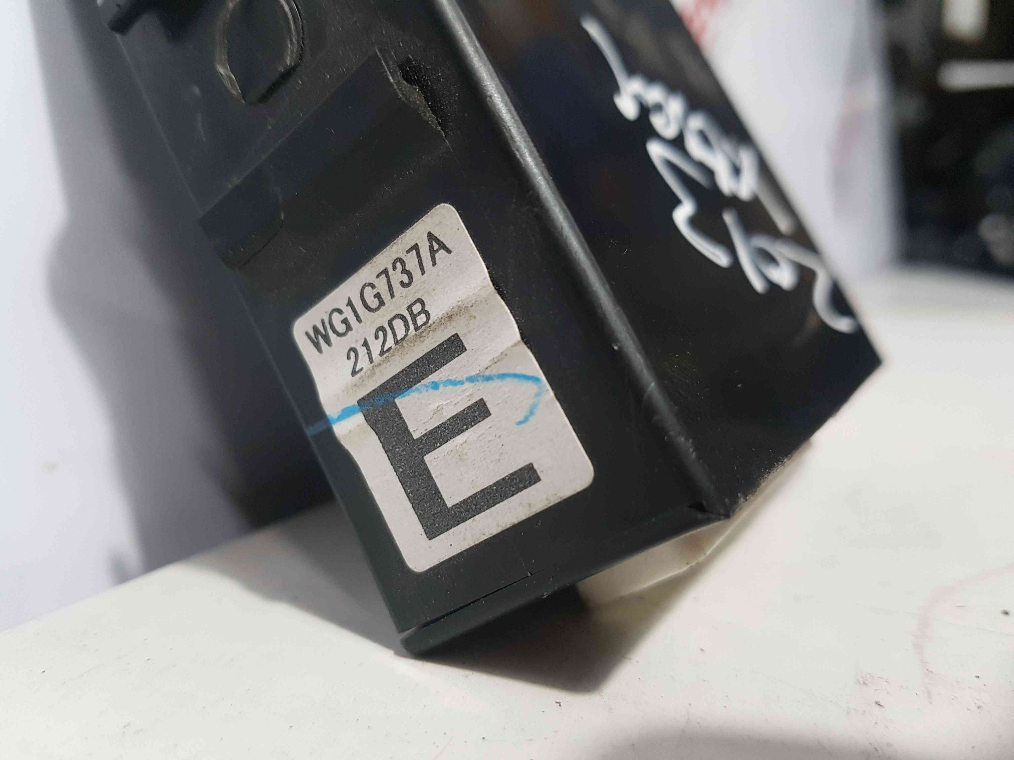 Thumb 3 Renault X-Trail T31 2011-2014 2.0 8V Immobiliser Control Unit Module Wg1g737a