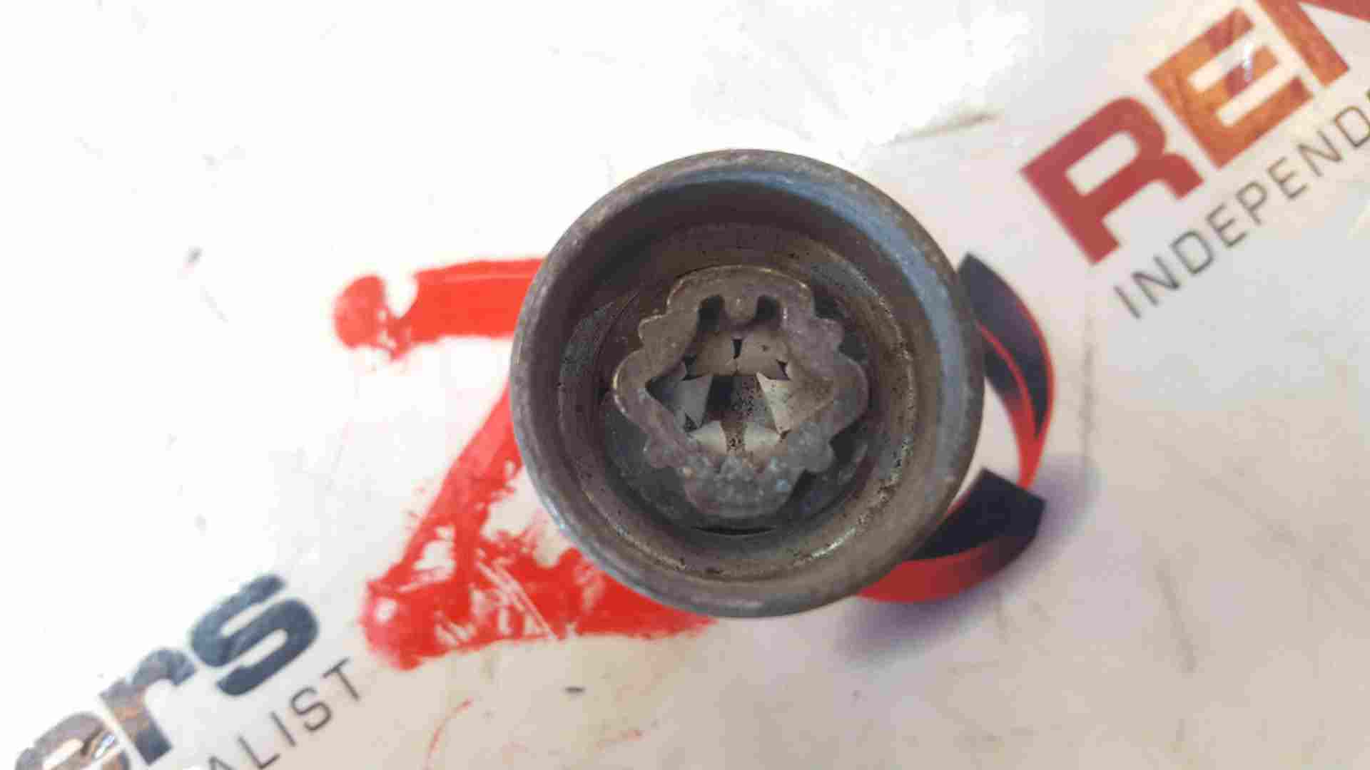 Thumb 2 Renault Z Locking Wheel NUT Security Bolt Removal KEY Code 160 Z 2000-2022