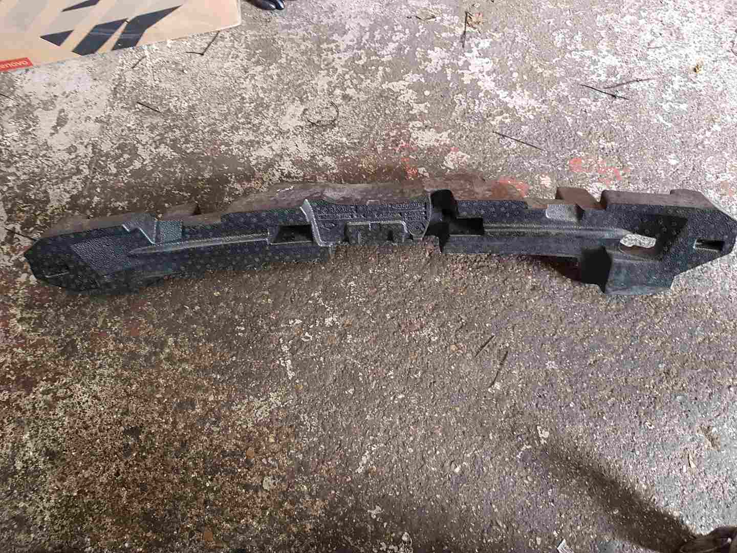 Thumb 5 Renault ZOE 2012-2016 Front Bumper Foam Insert 620937872R