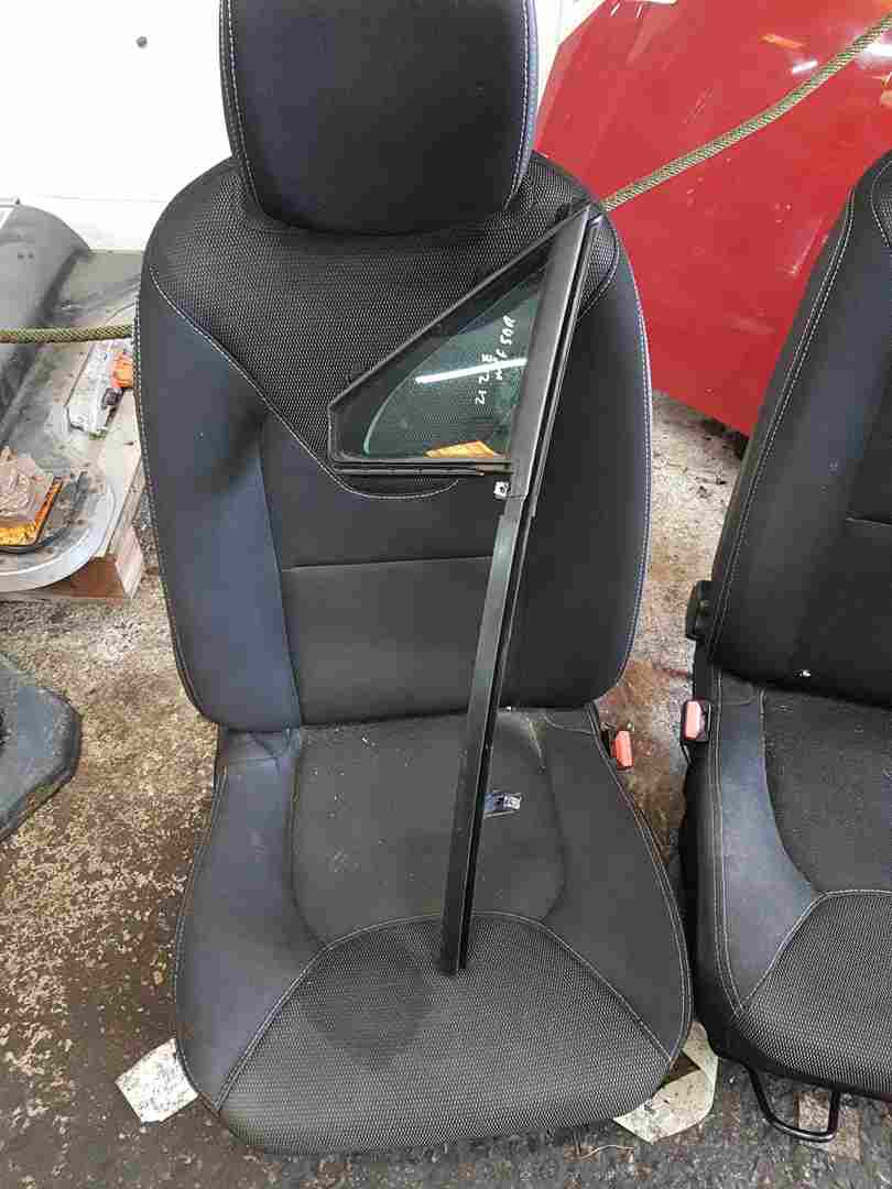 Thumb 2 Renault ZOE 2012-2016 Passenger NSF Front Small Window Glass