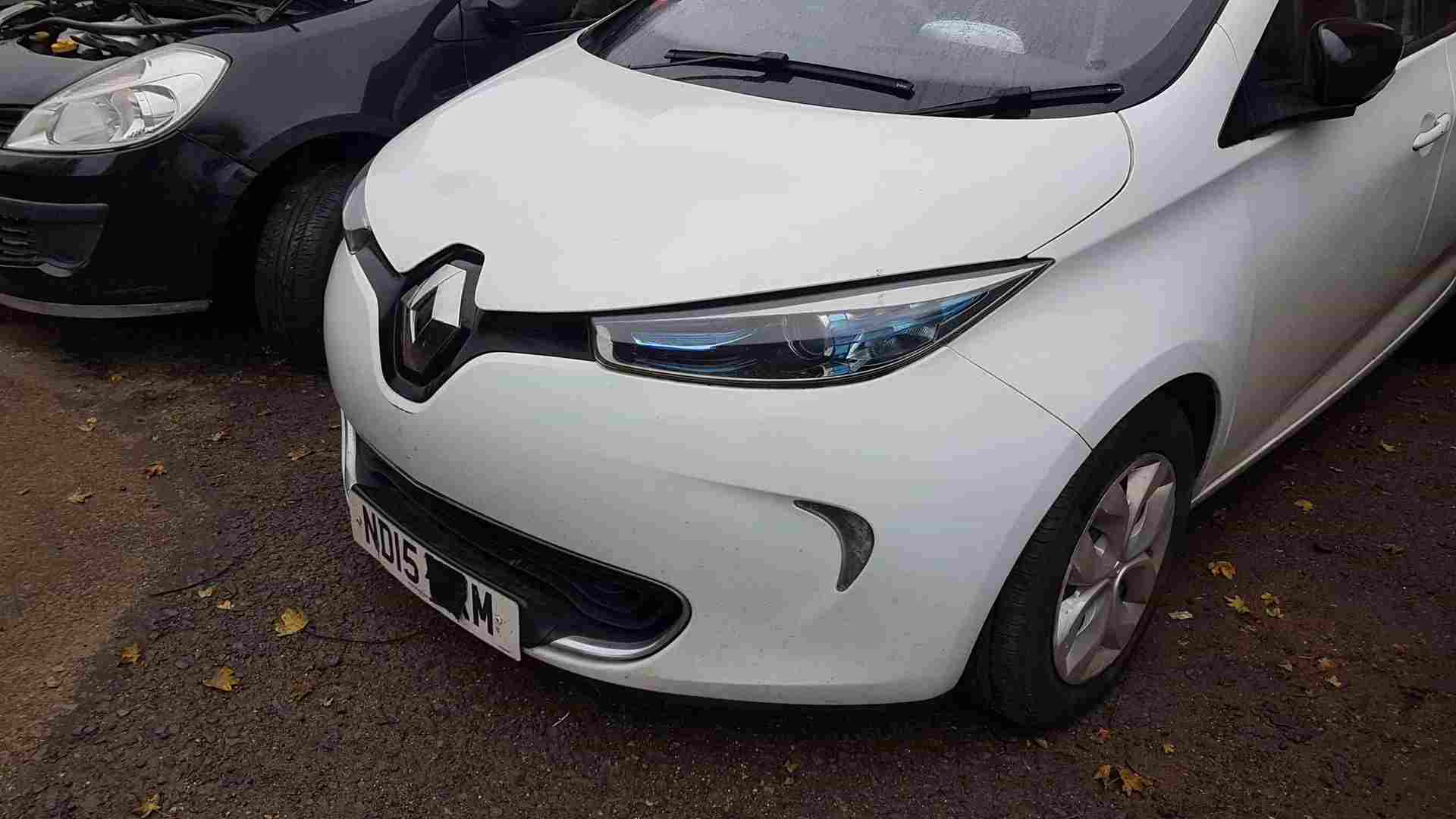 Renault ZOE 2012-2018 Front END Complete Bumper Wings Lights Bonnet White Ov369