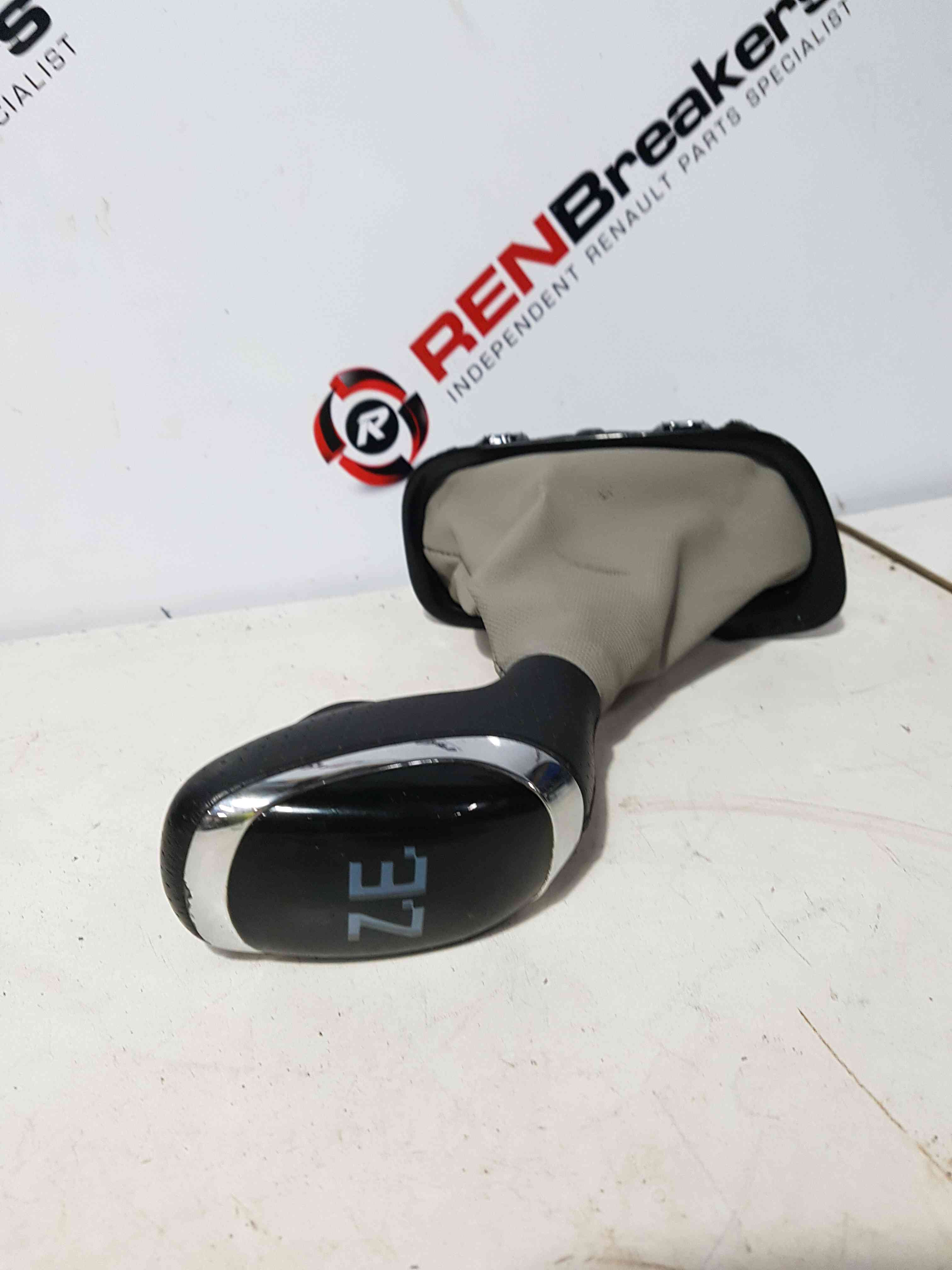Thumb 9 Renault ZOE 2012-2018 Gearstick Ze Knob Gaitor Cover