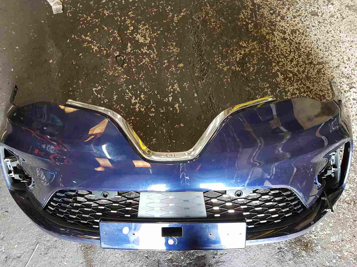 Thumb 2 Renault ZOE 2019-2024 Front Bumper Blue Gt Line Terre + Grill