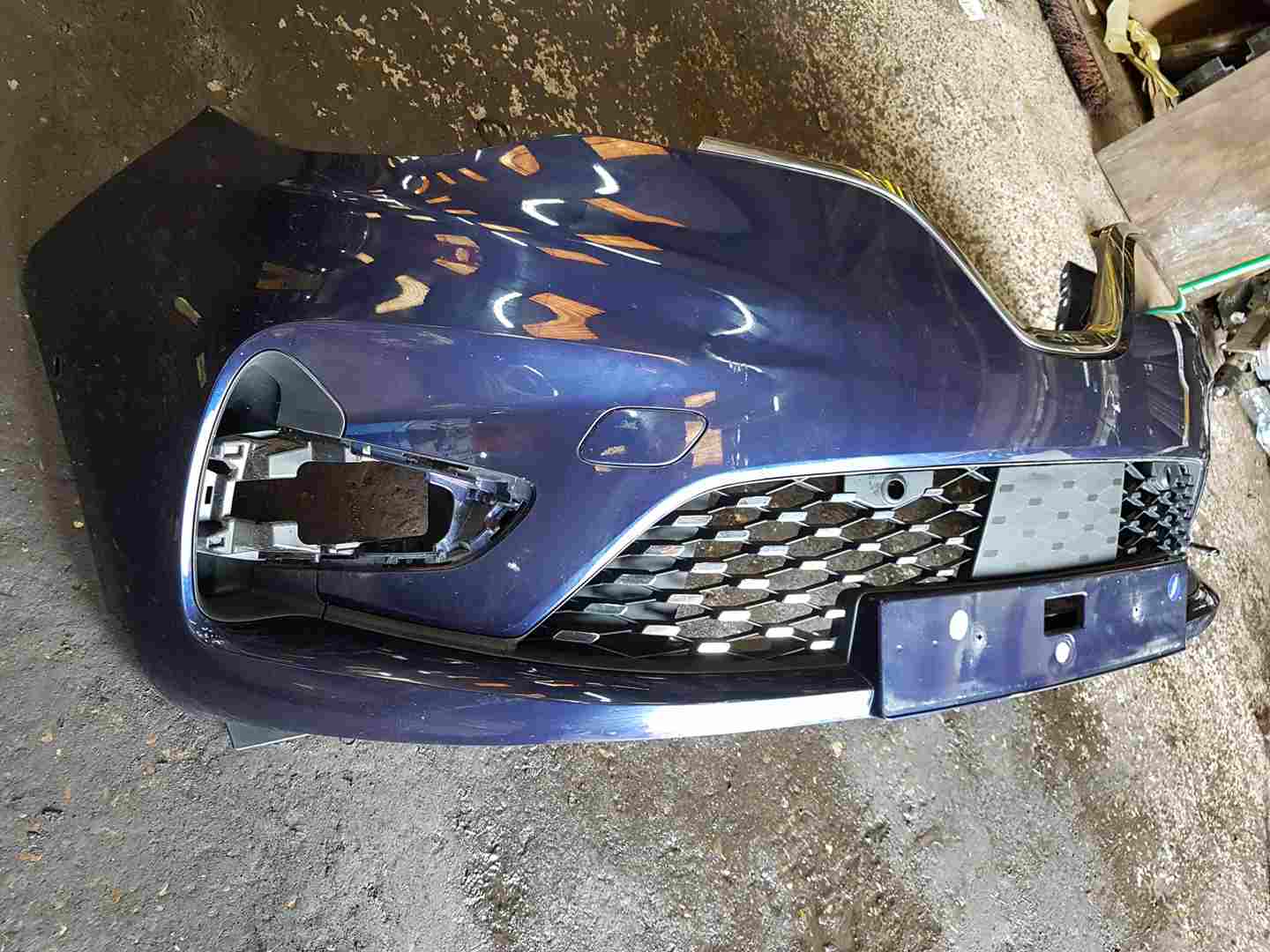 Thumb 11 Renault ZOE 2019-2024 Front Bumper Blue Gt Line Terre + Grill