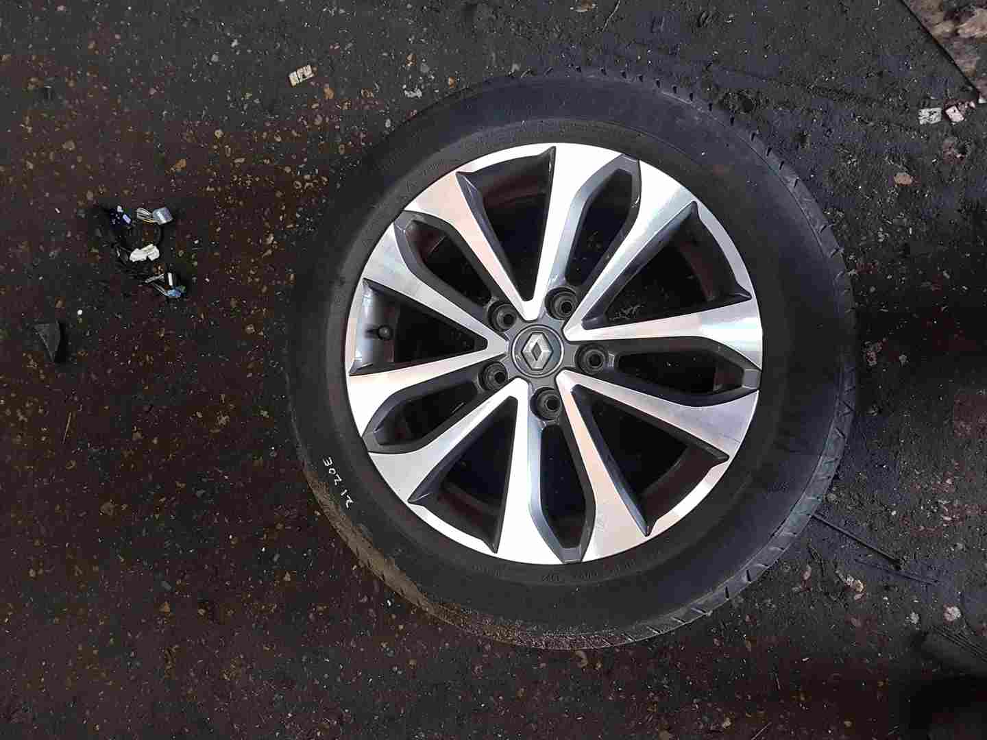 Thumb 7 Renault ZOE MK2 2019-2024  Alloy Wheel + Tyre 195 55 16 6Mm Tread 5/5 403005287R
