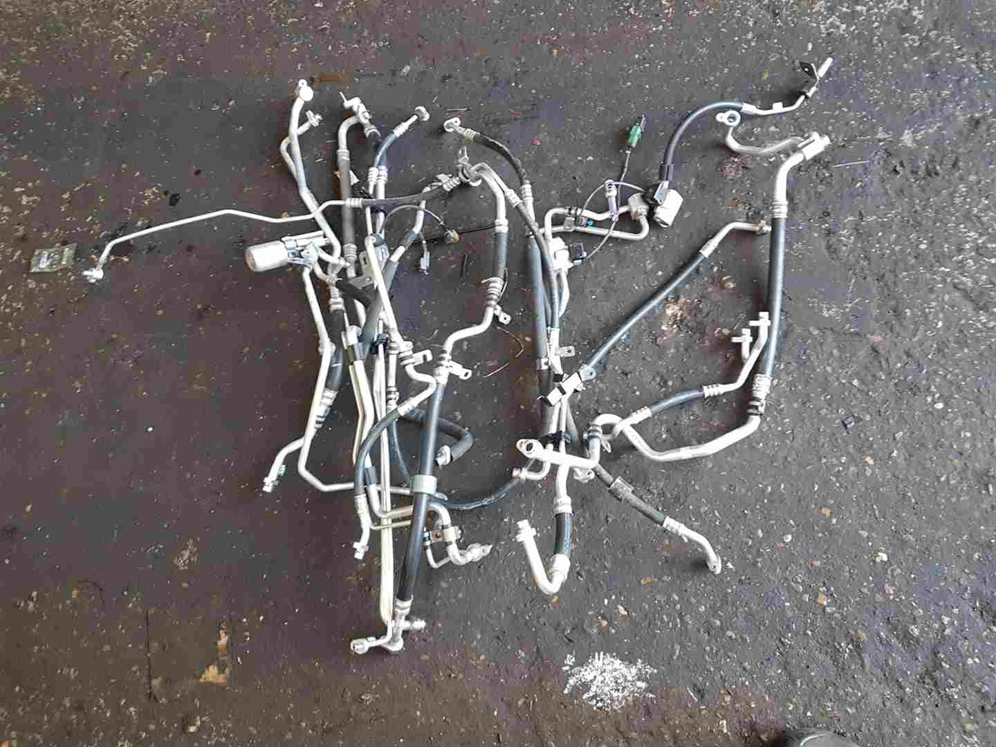 Thumb 2 Renault ZOE MK2 2019-2024 Aircon Pipes SET 