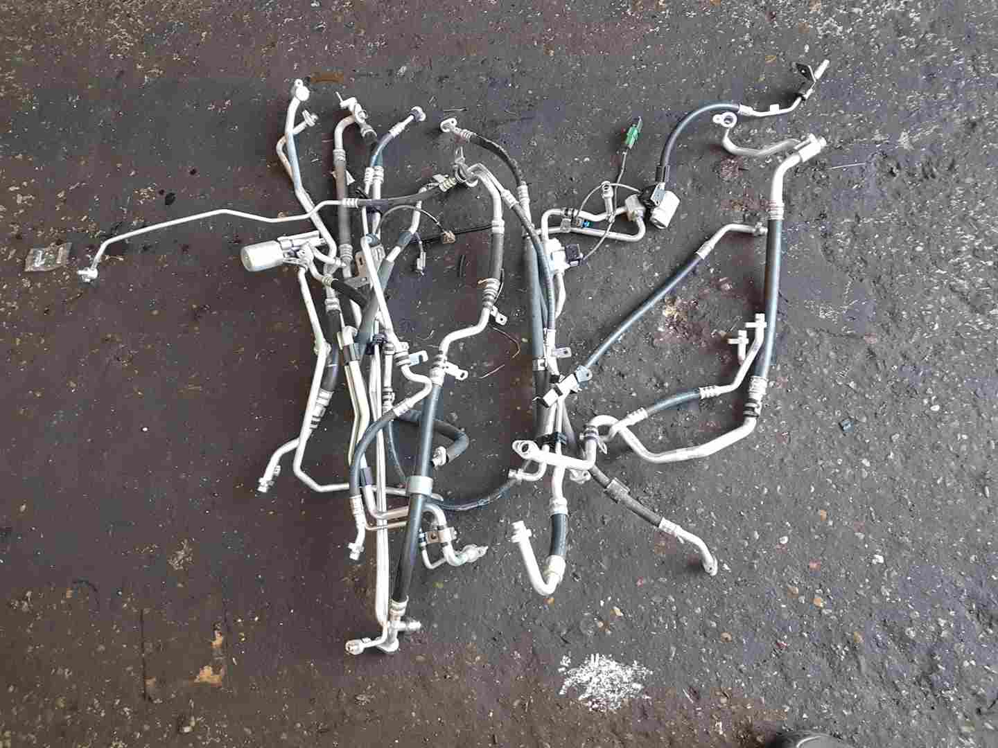 Renault ZOE MK2 2019-2024 Aircon Pipes SET 
