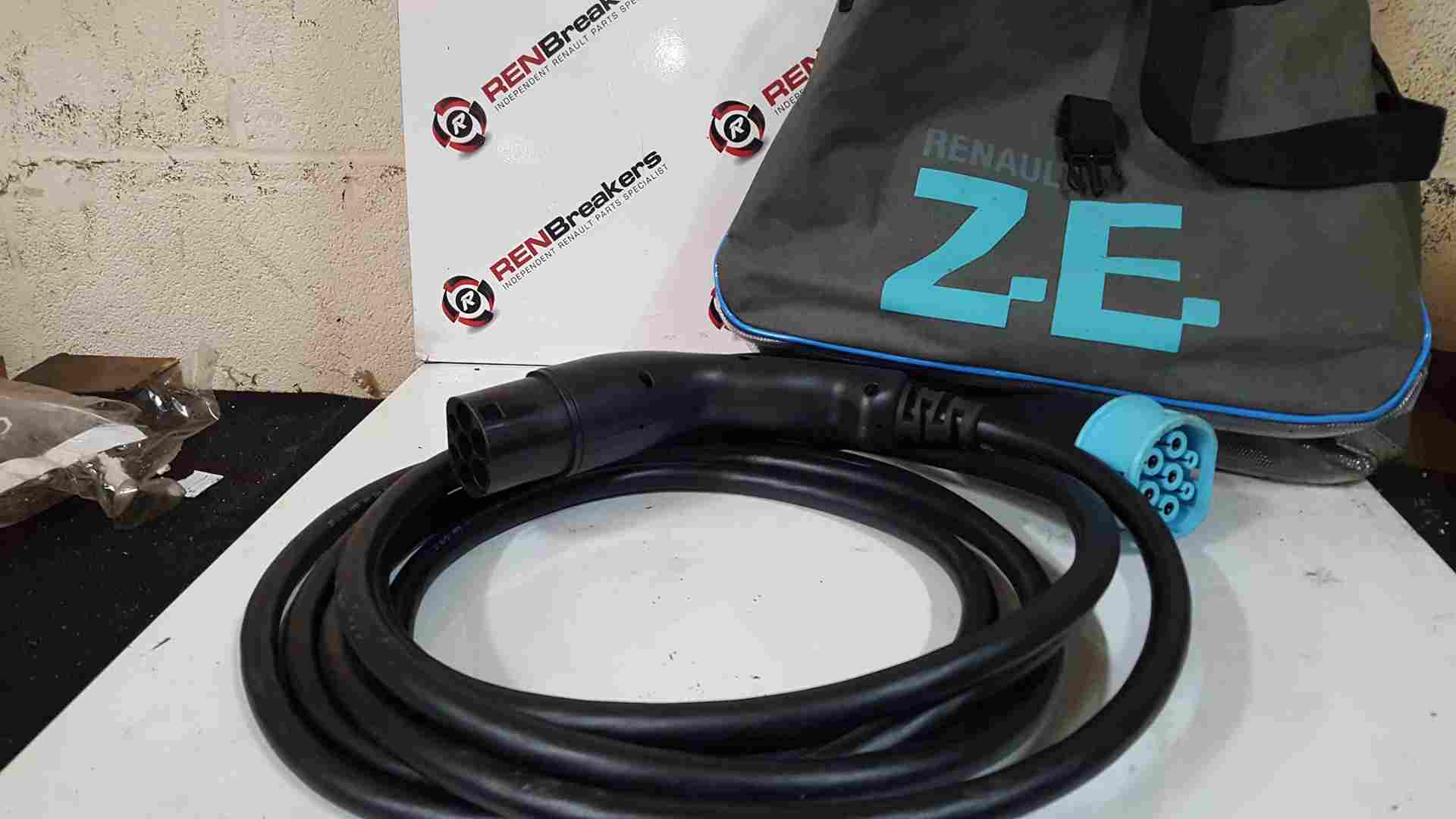 Thumb 3 Renault Zoe 2012-2016 Charge Pack Lead Charging