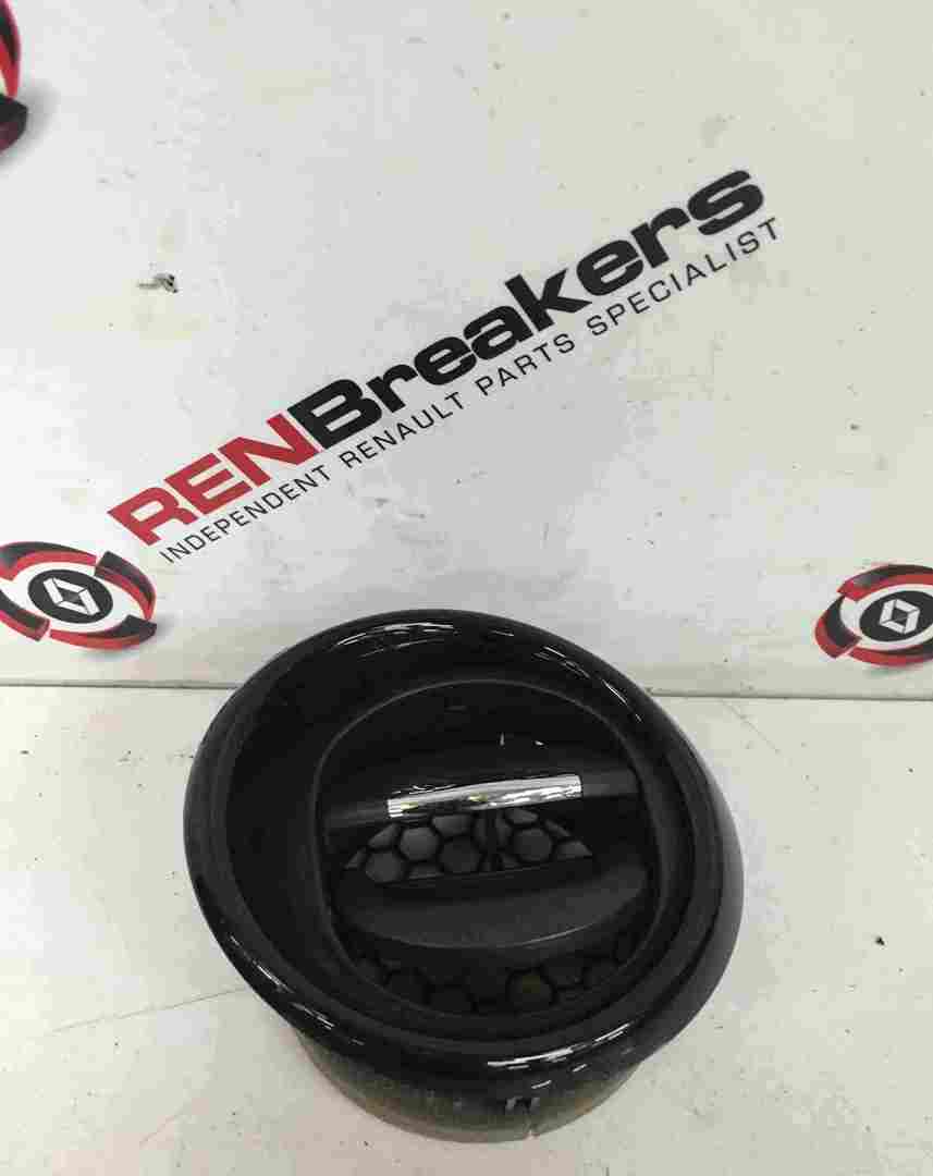 Renault Zoe 2012-2016 Drivers OSF Front Heater Vent 687608955R