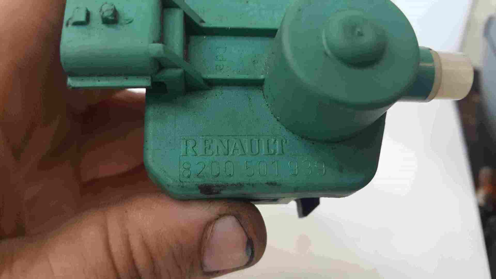 Thumb 2 Renault Zoe 2012-2017 Passenger NSF Front Headlight Adjuster Level 8200501939