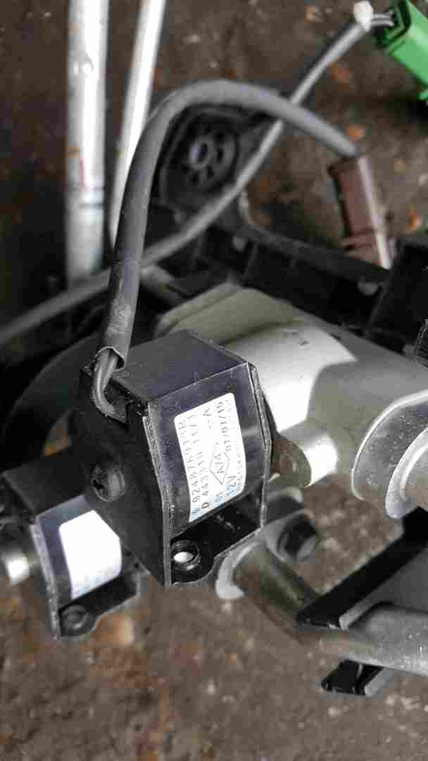 Thumb 3 Renault Zoe 2012-2018 Air Con Conditioning Hose Pipe Tube 924467761R