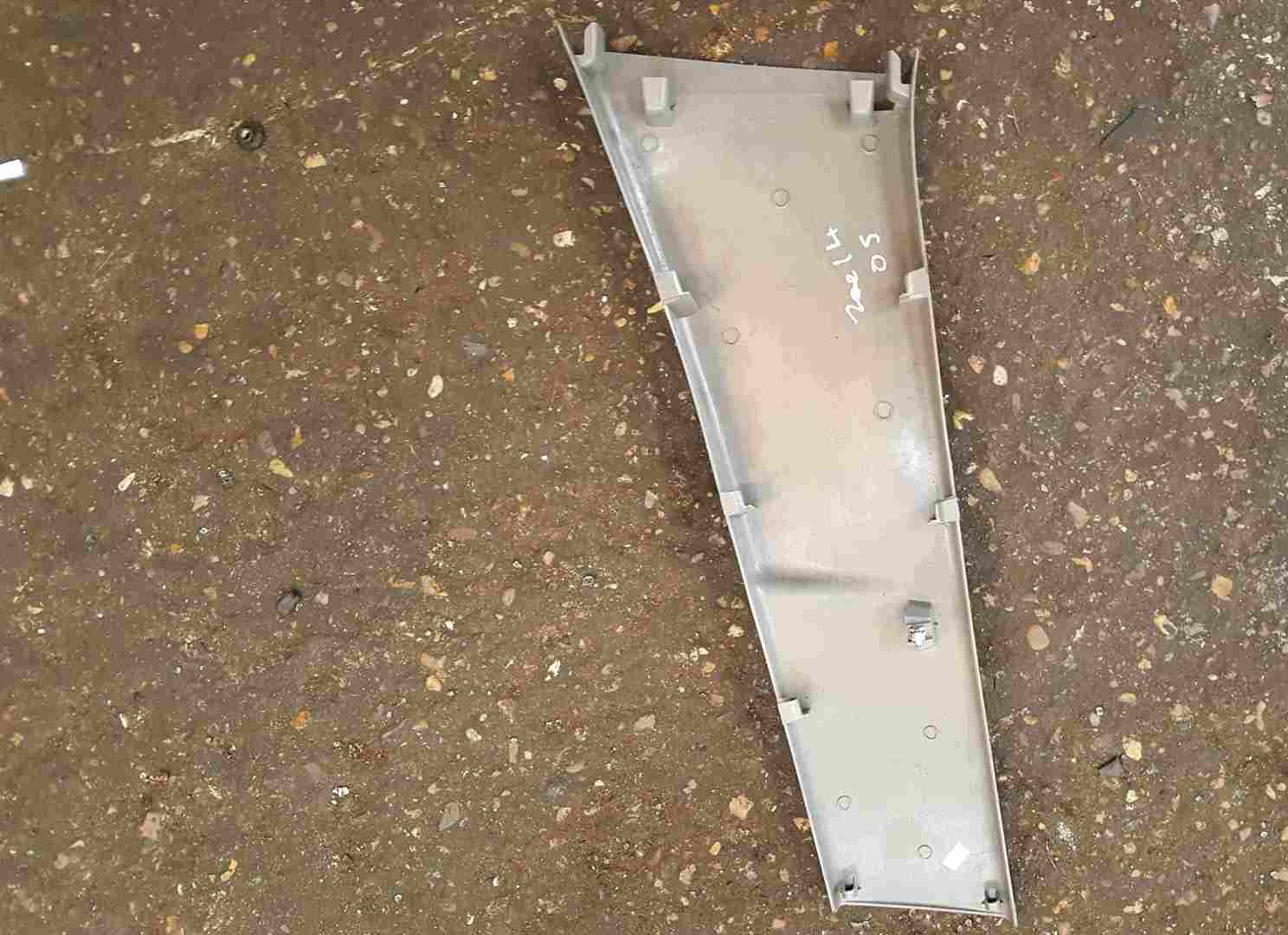 Thumb 2 Renault Zoe 2012-2018 Drivers OS B Pillar Trim Plastic 769157915