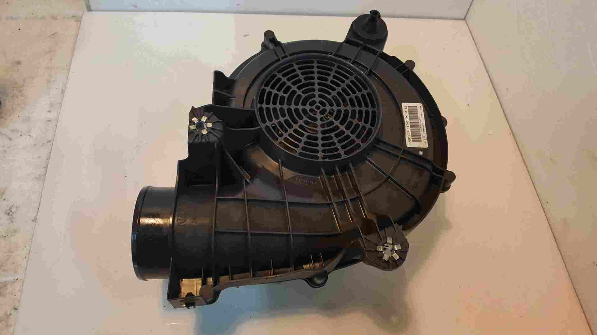Thumb 2 Renault Zoe 2012-2018 Electric Cooling Fan 290924004R