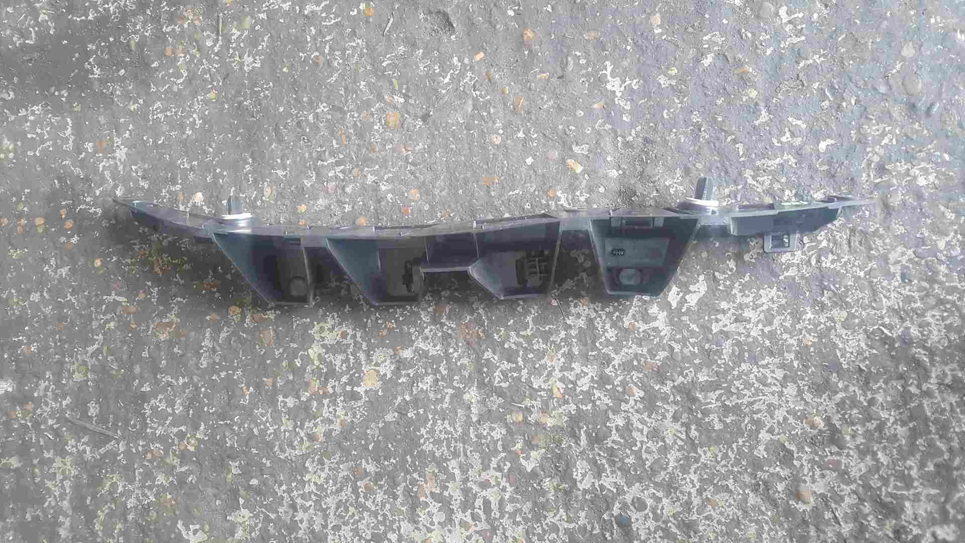 Thumb 3 Renault Zoe 2012-2018 Rear Centre Bracket Support 850321348R